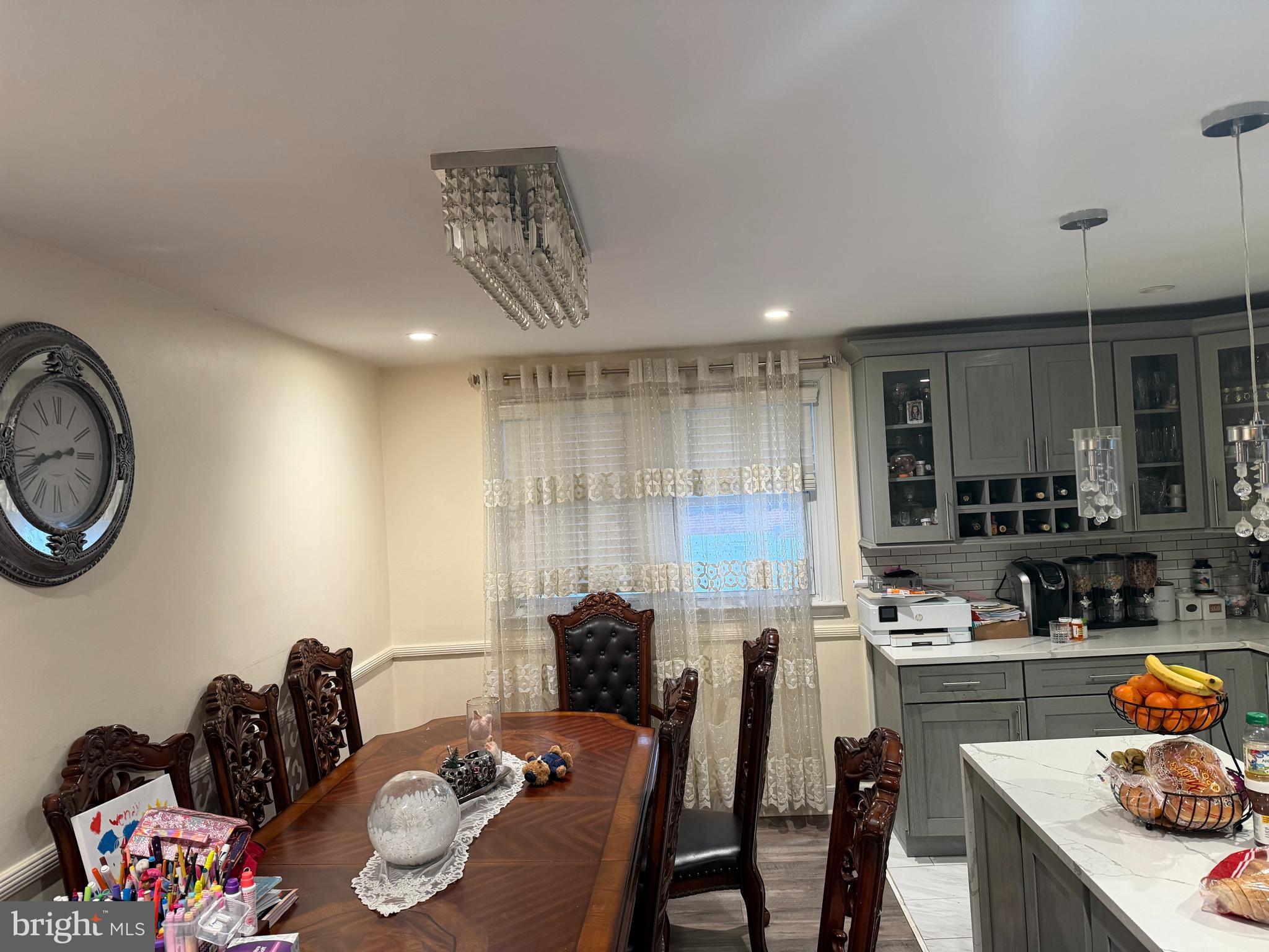MAYFAIR - Residential