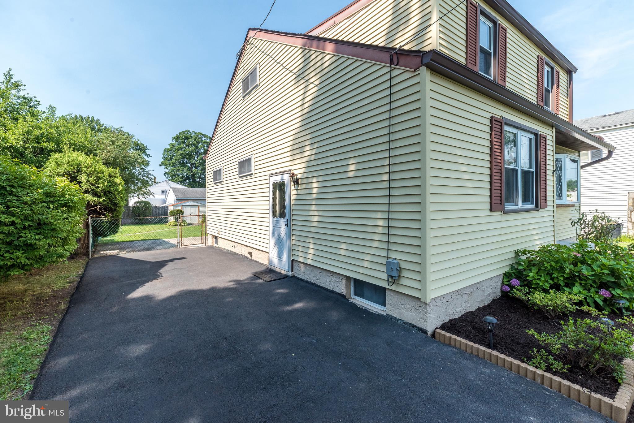 SPEEDWAY - Residential