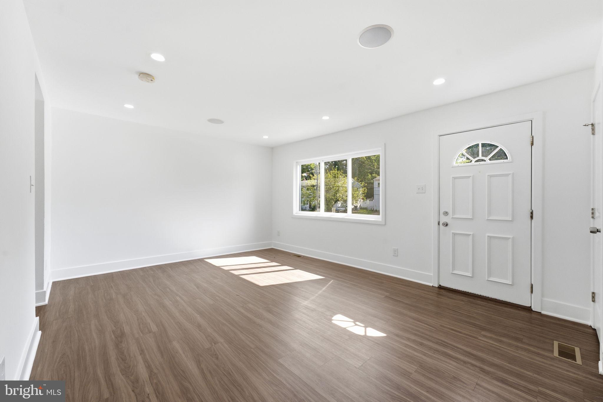 KENT VILLAGE - Residential