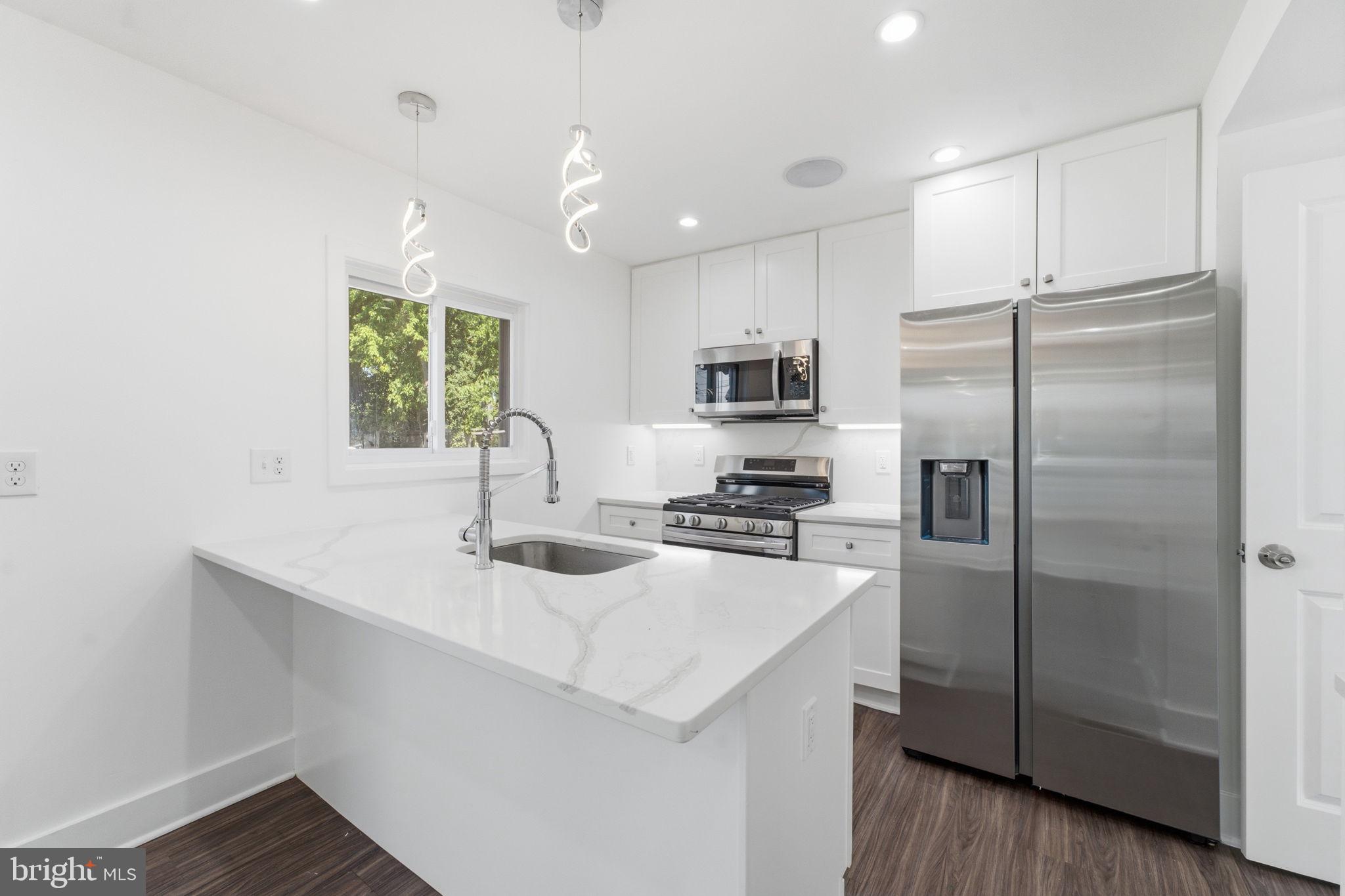 KENT VILLAGE - Residential