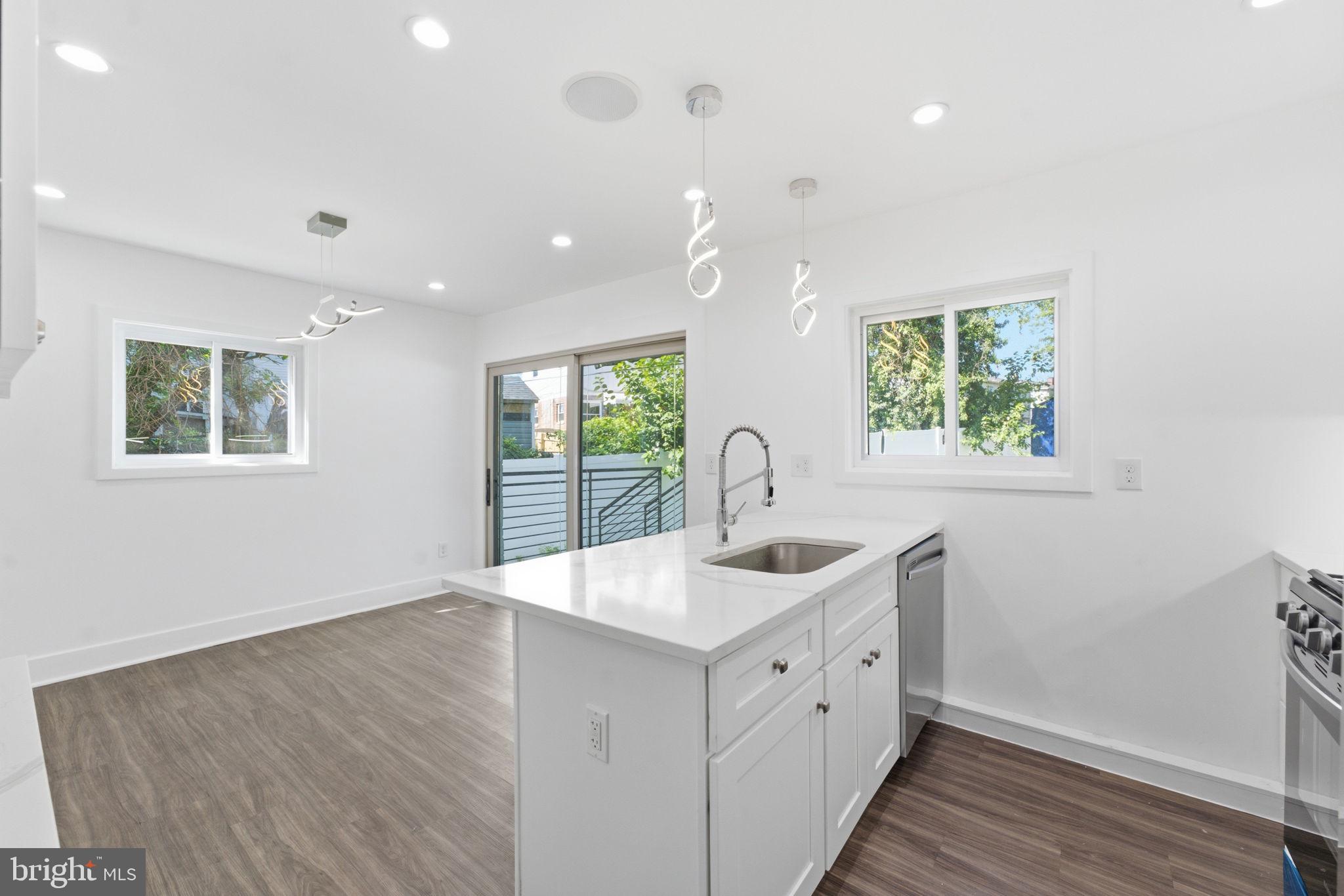 KENT VILLAGE - Residential