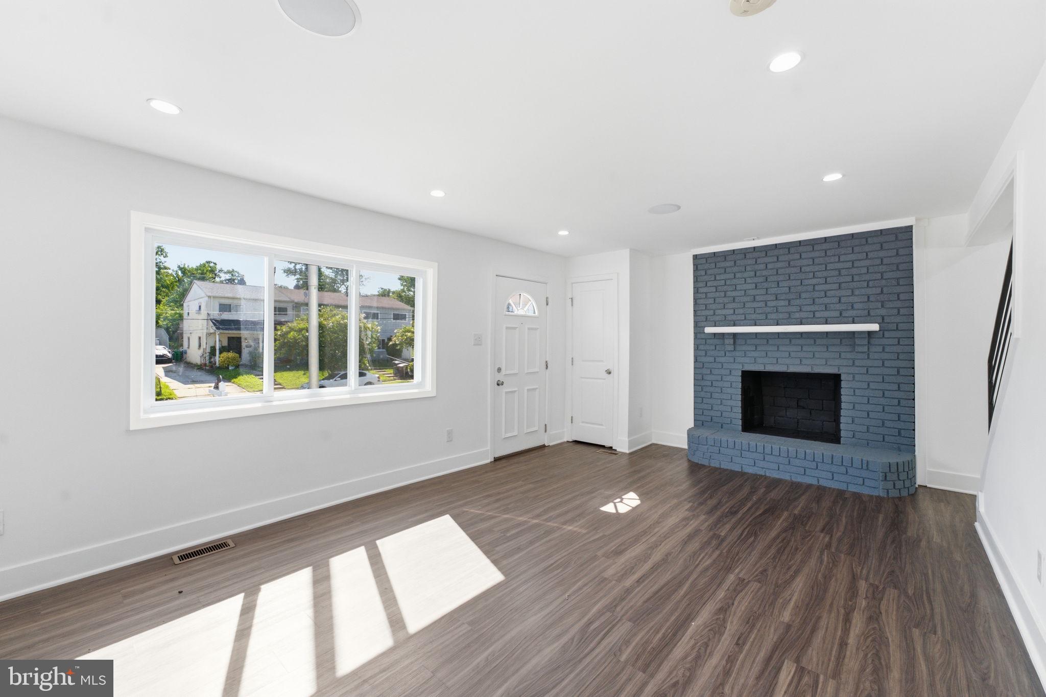 KENT VILLAGE - Residential