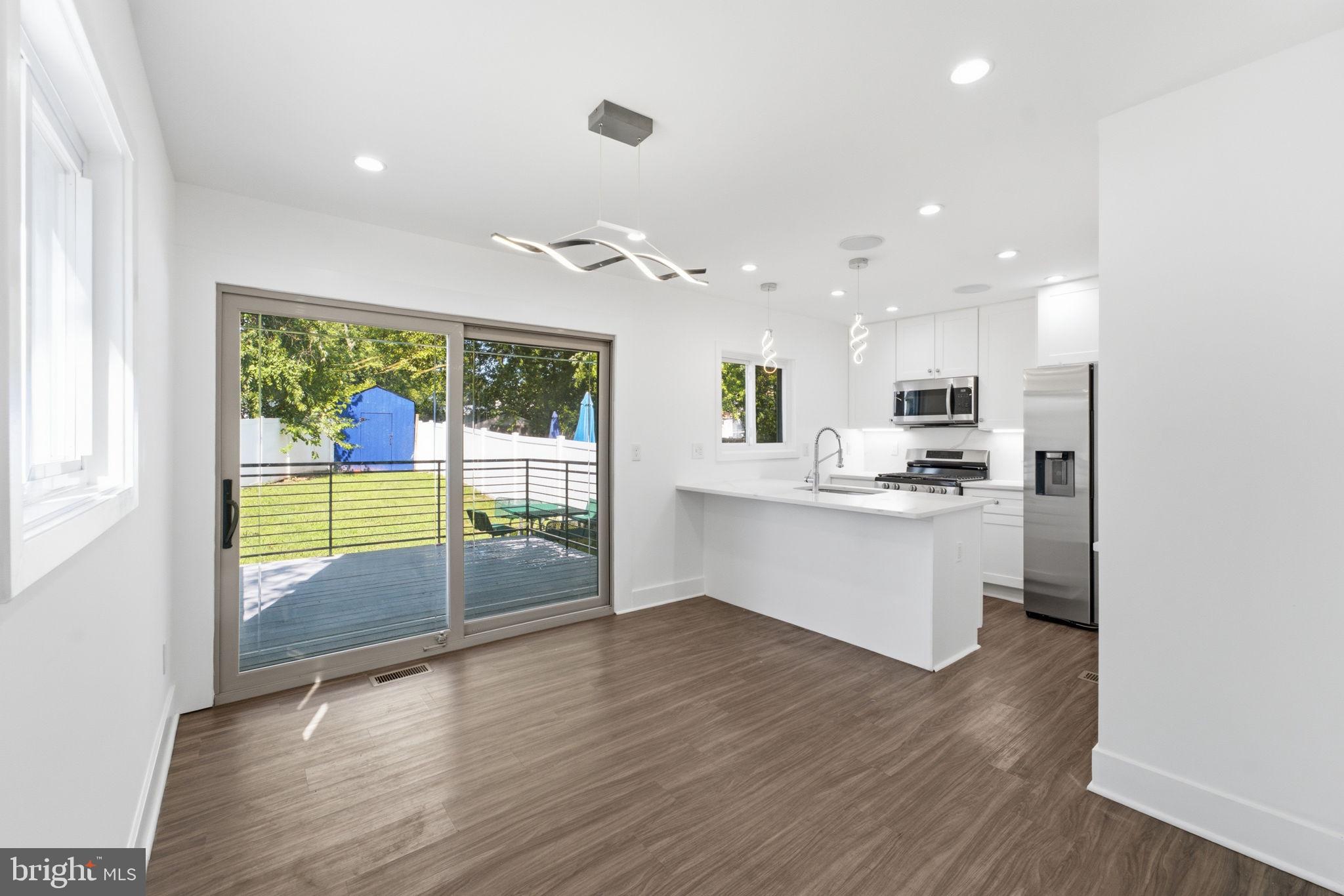 KENT VILLAGE - Residential