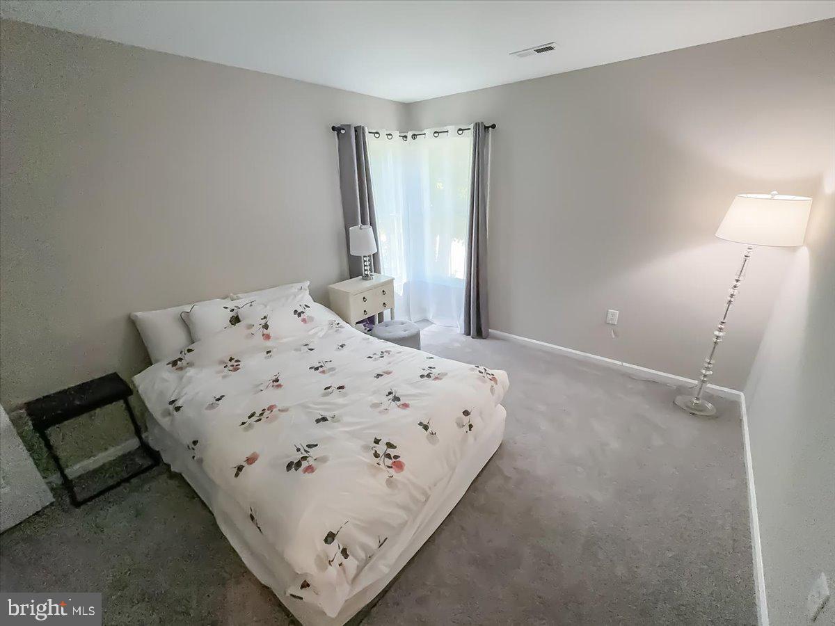 POTOMAC HUNT - Residential