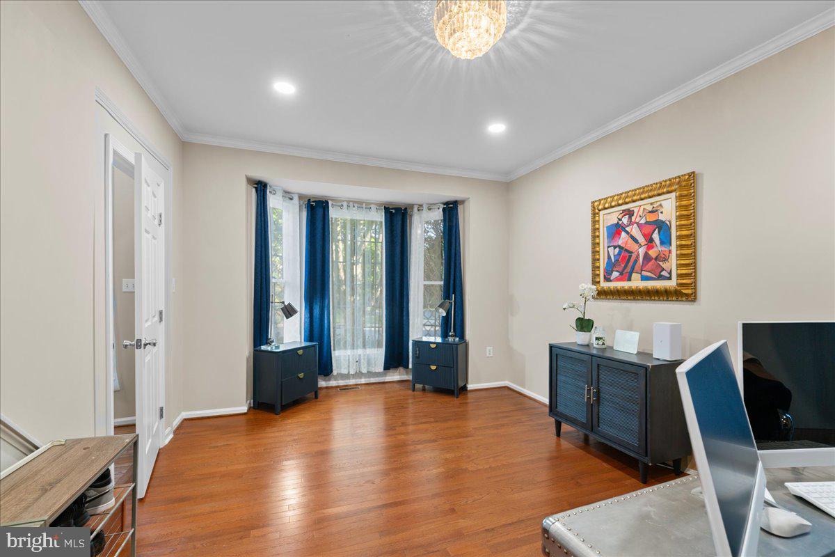 POTOMAC HUNT - Residential