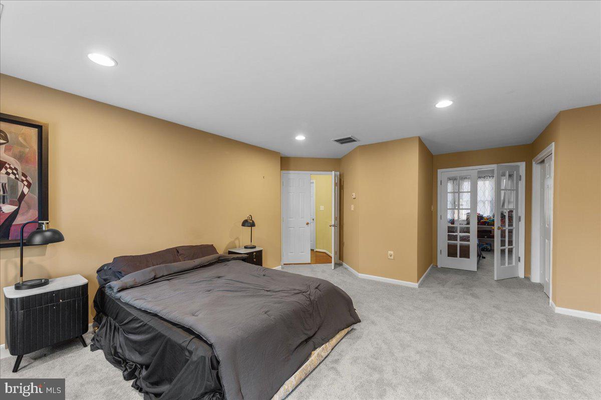 POTOMAC HUNT - Residential