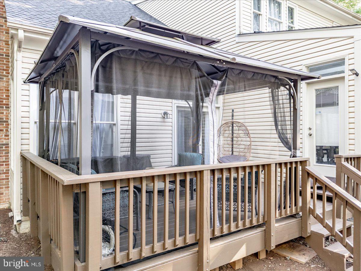 POTOMAC HUNT - Residential