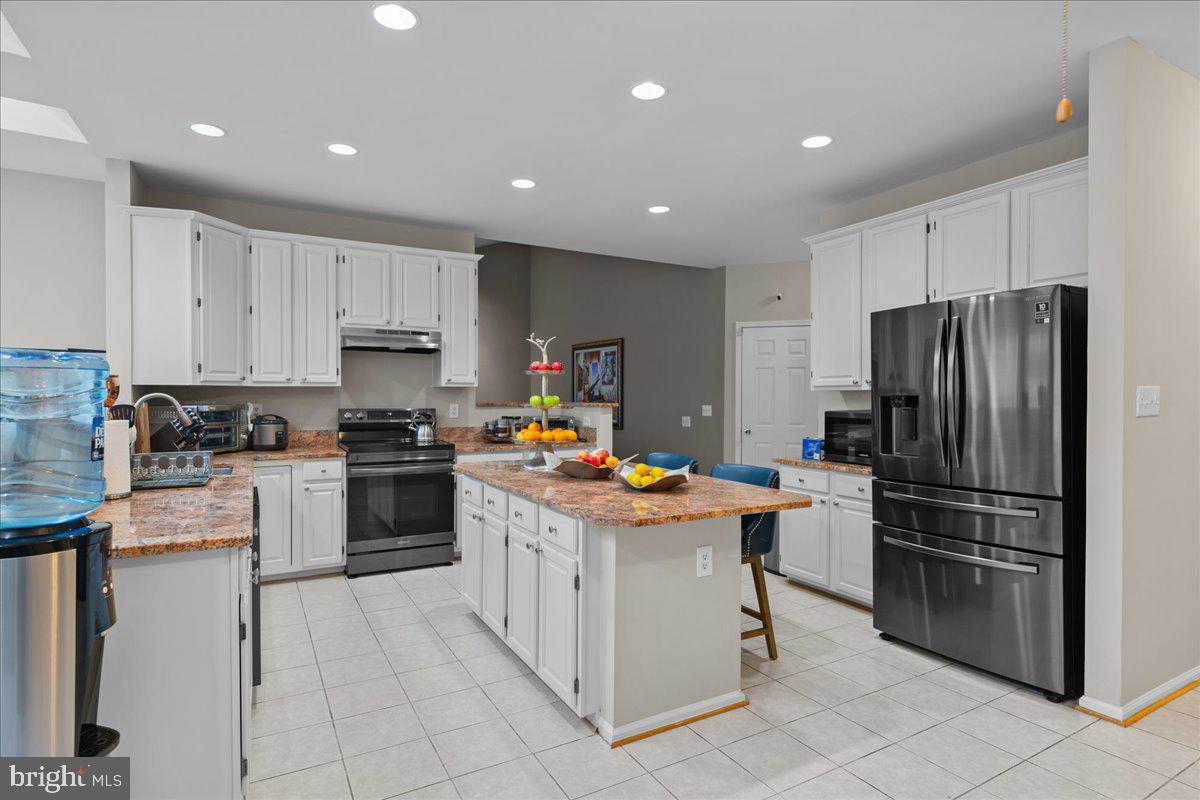 POTOMAC HUNT - Residential