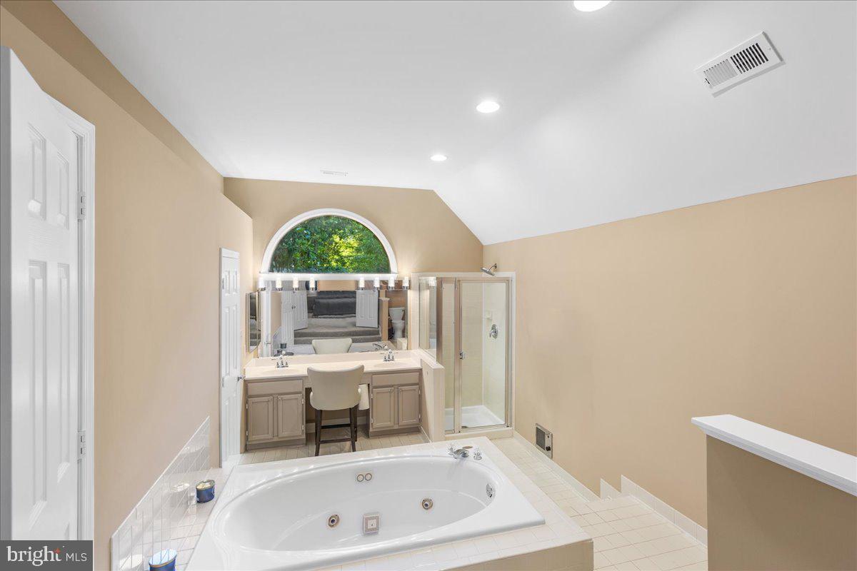 POTOMAC HUNT - Residential