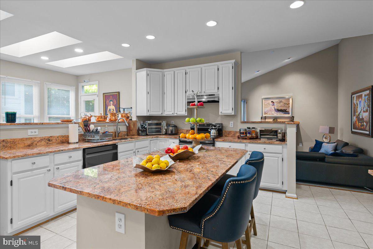 POTOMAC HUNT - Residential