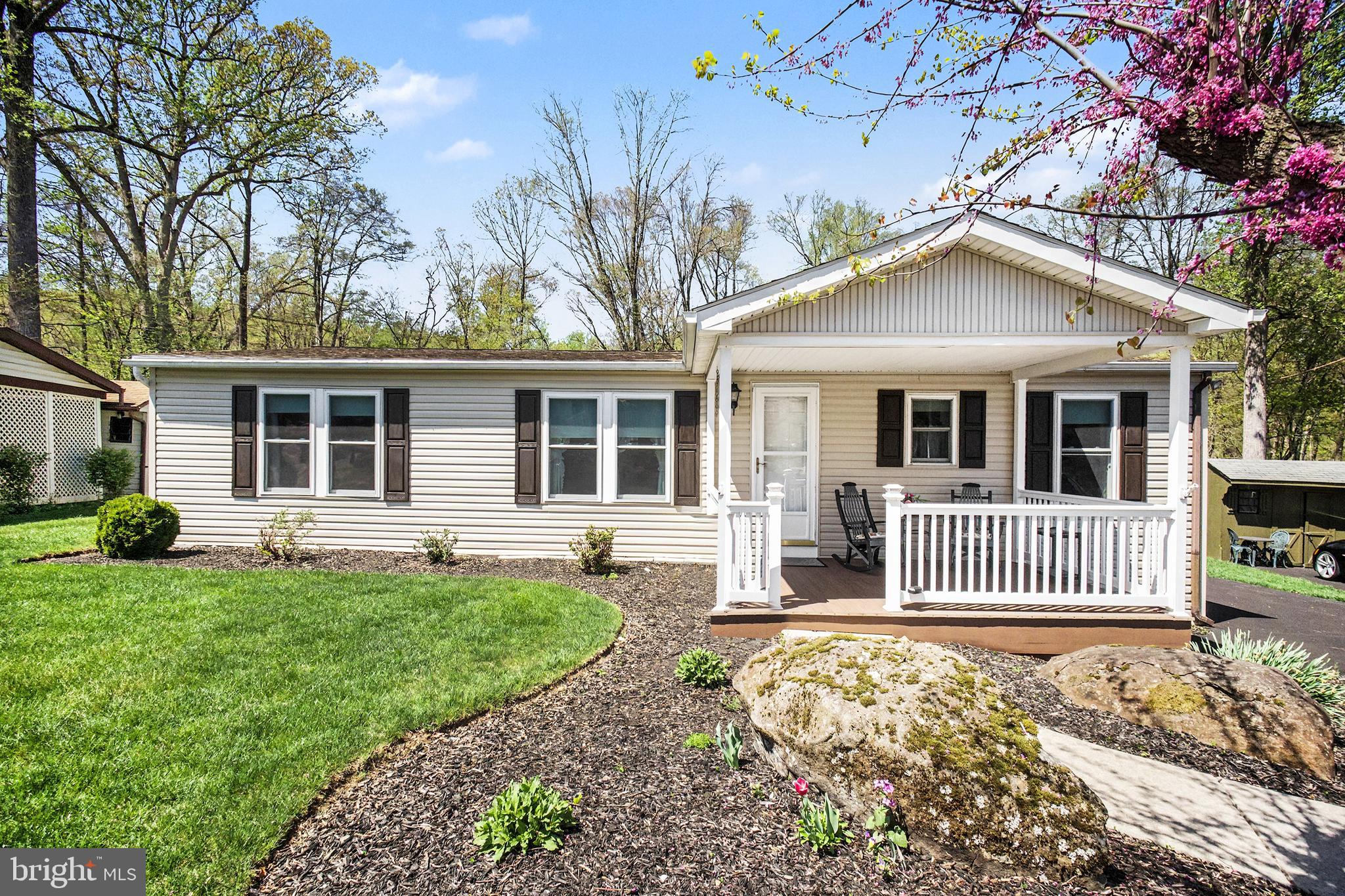 GRETNA SPRINGS COMMUNITY - Residential