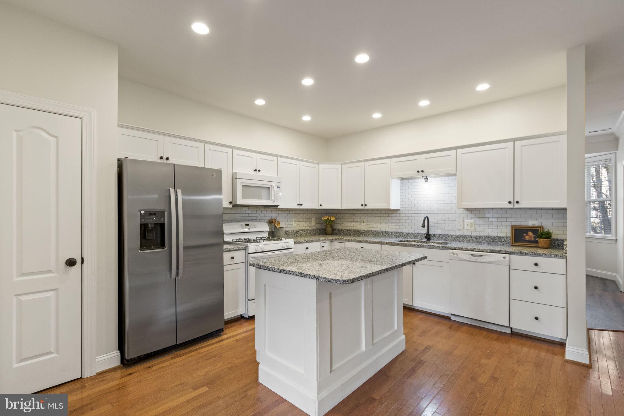 CHATHAM LANDING - Residential