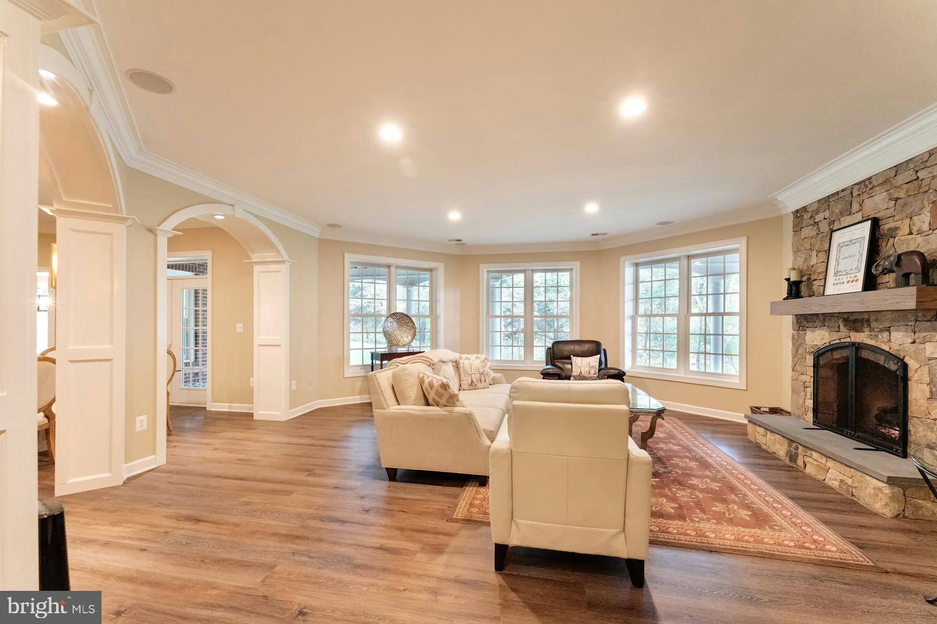 RIVER CREEK - Residential