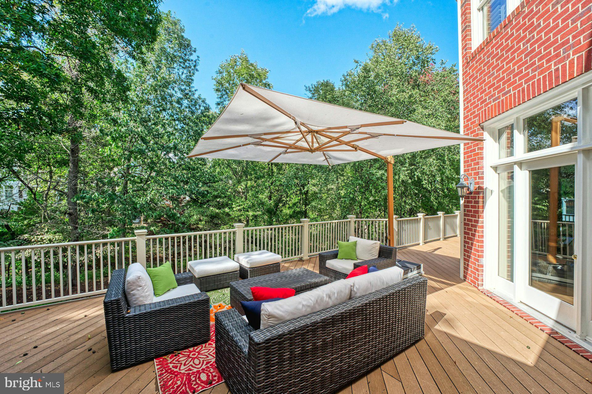 RIVER CREEK - Residential