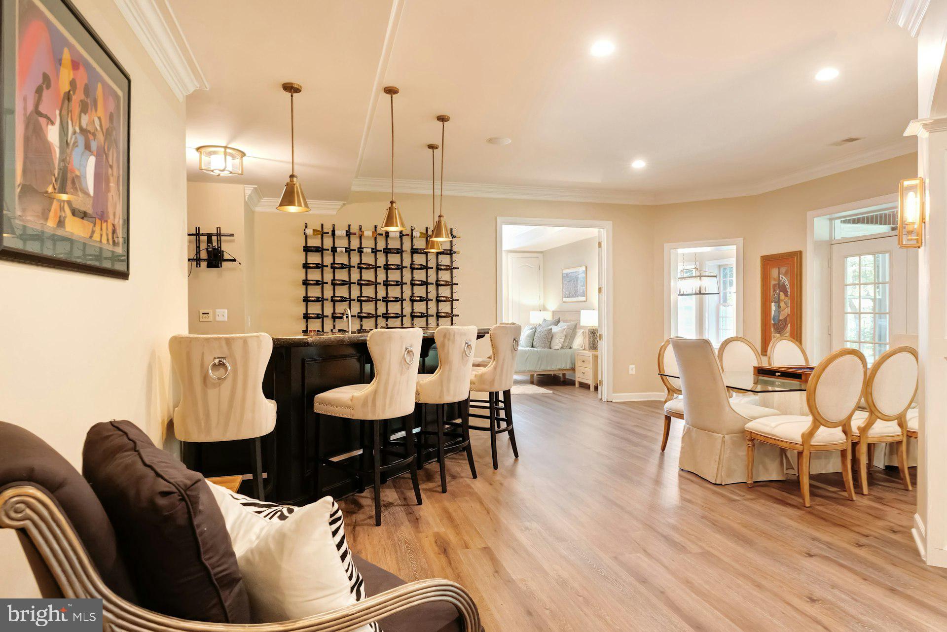 RIVER CREEK - Residential