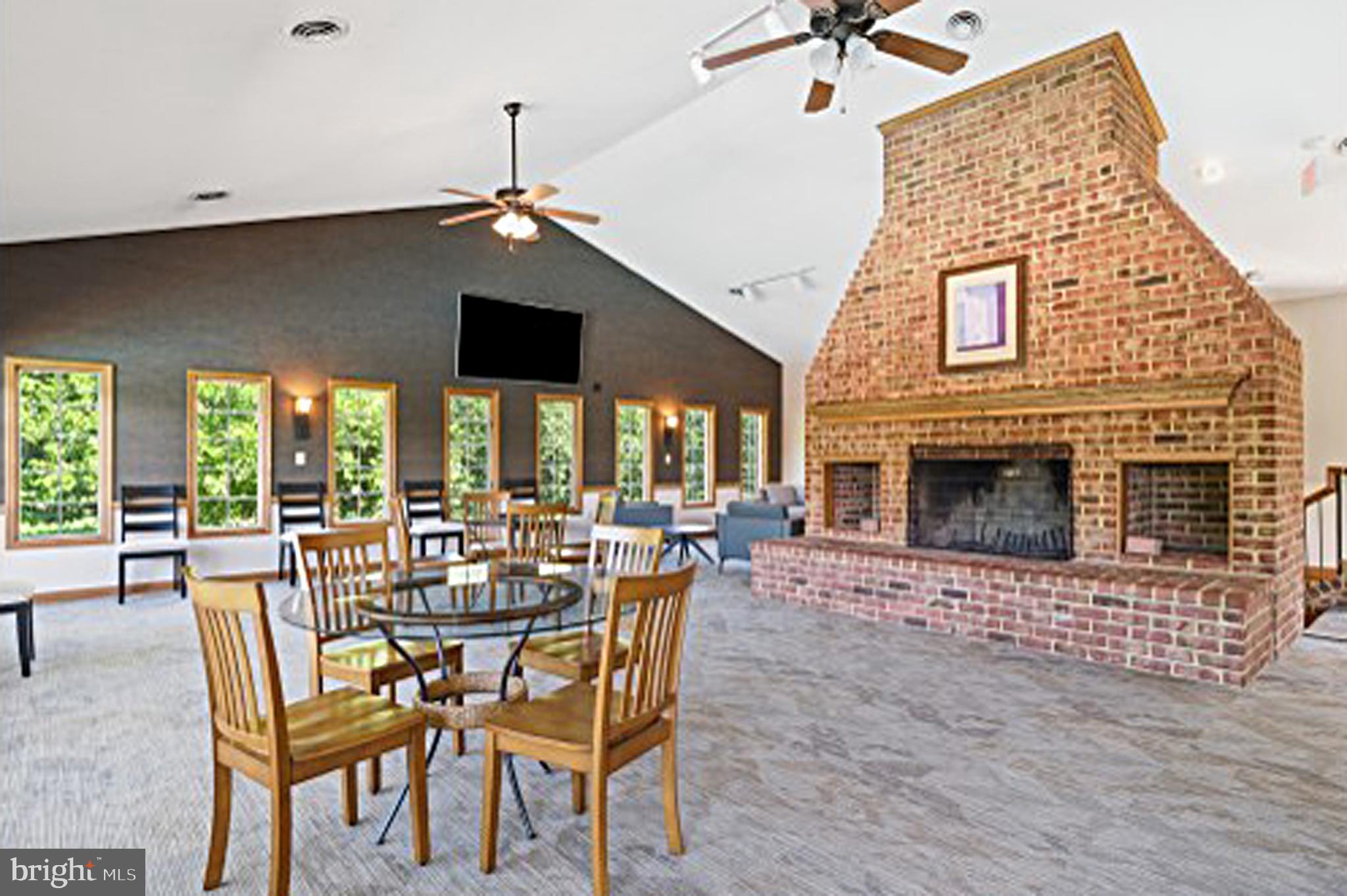 NORTH GATE TOWNE HOMES - Residential