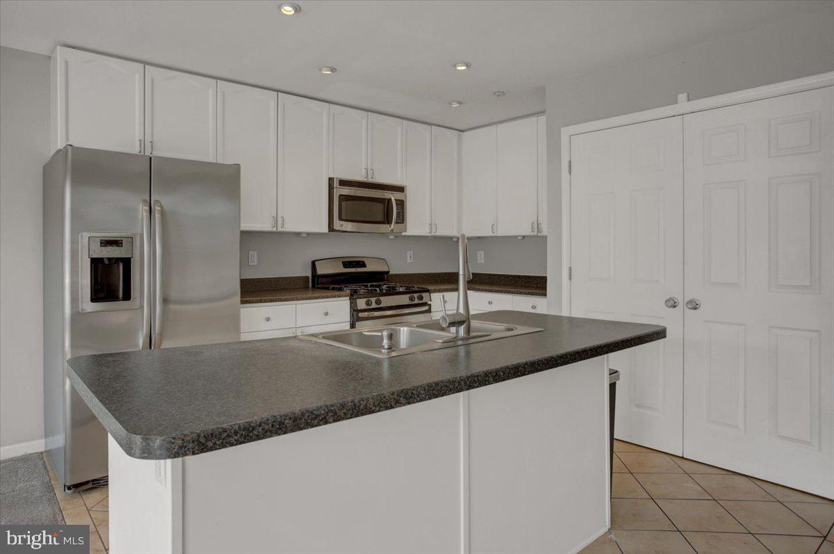 NORTH GATE TOWNE HOMES - Residential