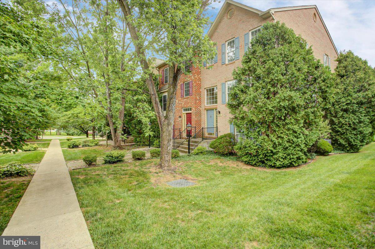 NORTH GATE TOWNE HOMES - Residential