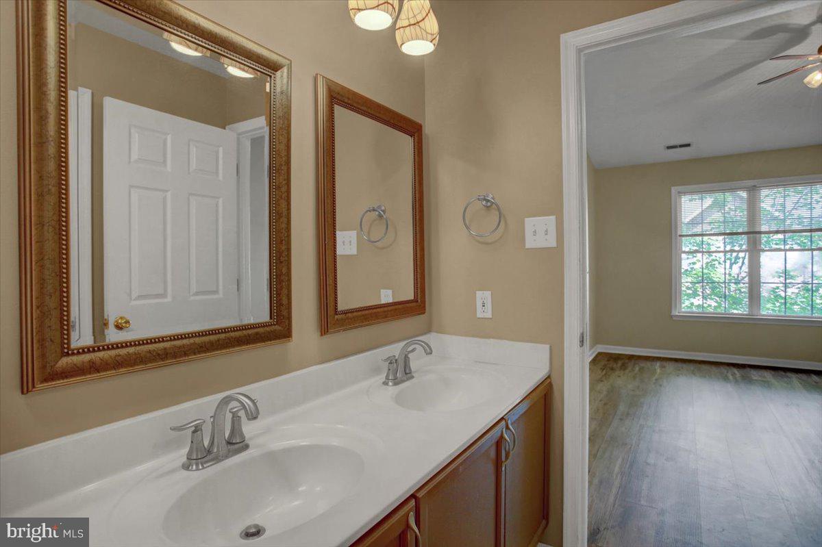 NORTH GATE TOWNE HOMES - Residential
