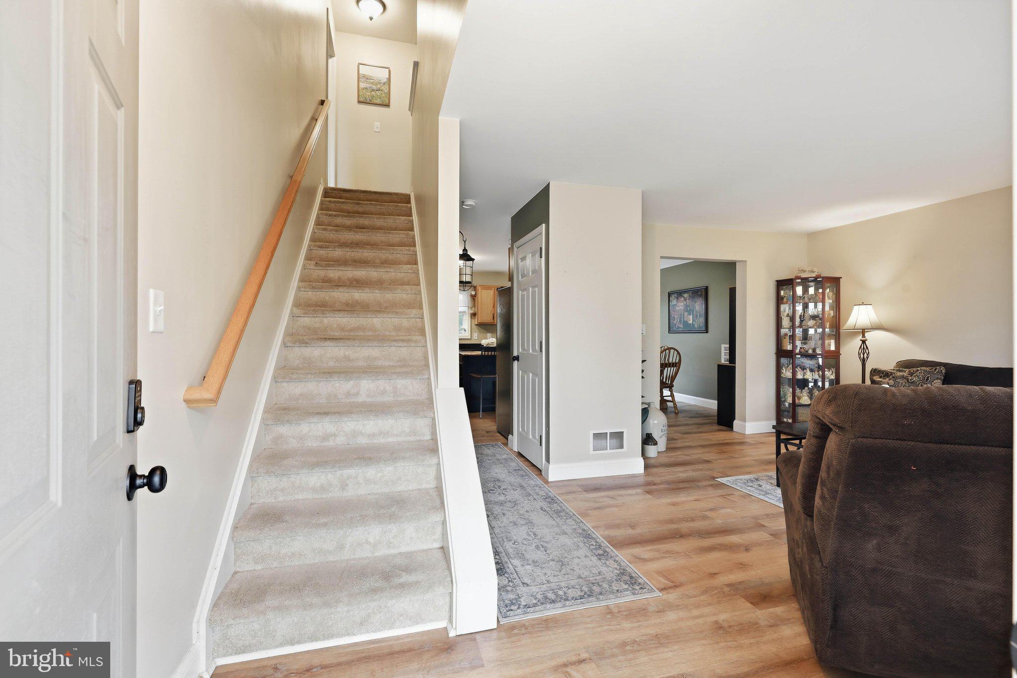SUMMIT VIEW - Residential