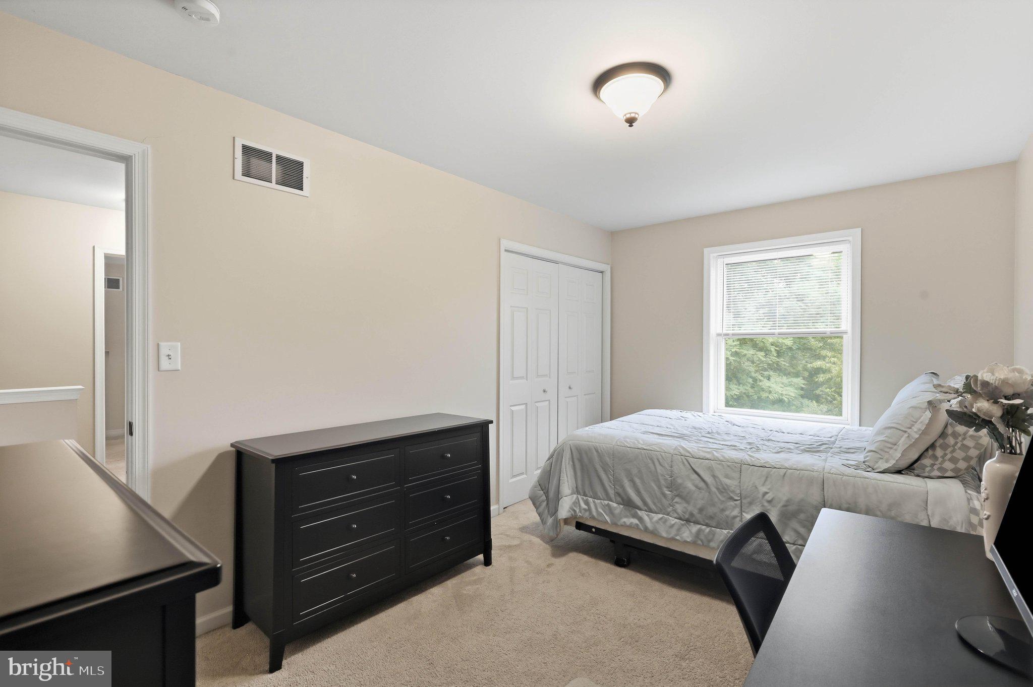 SUMMIT VIEW - Residential
