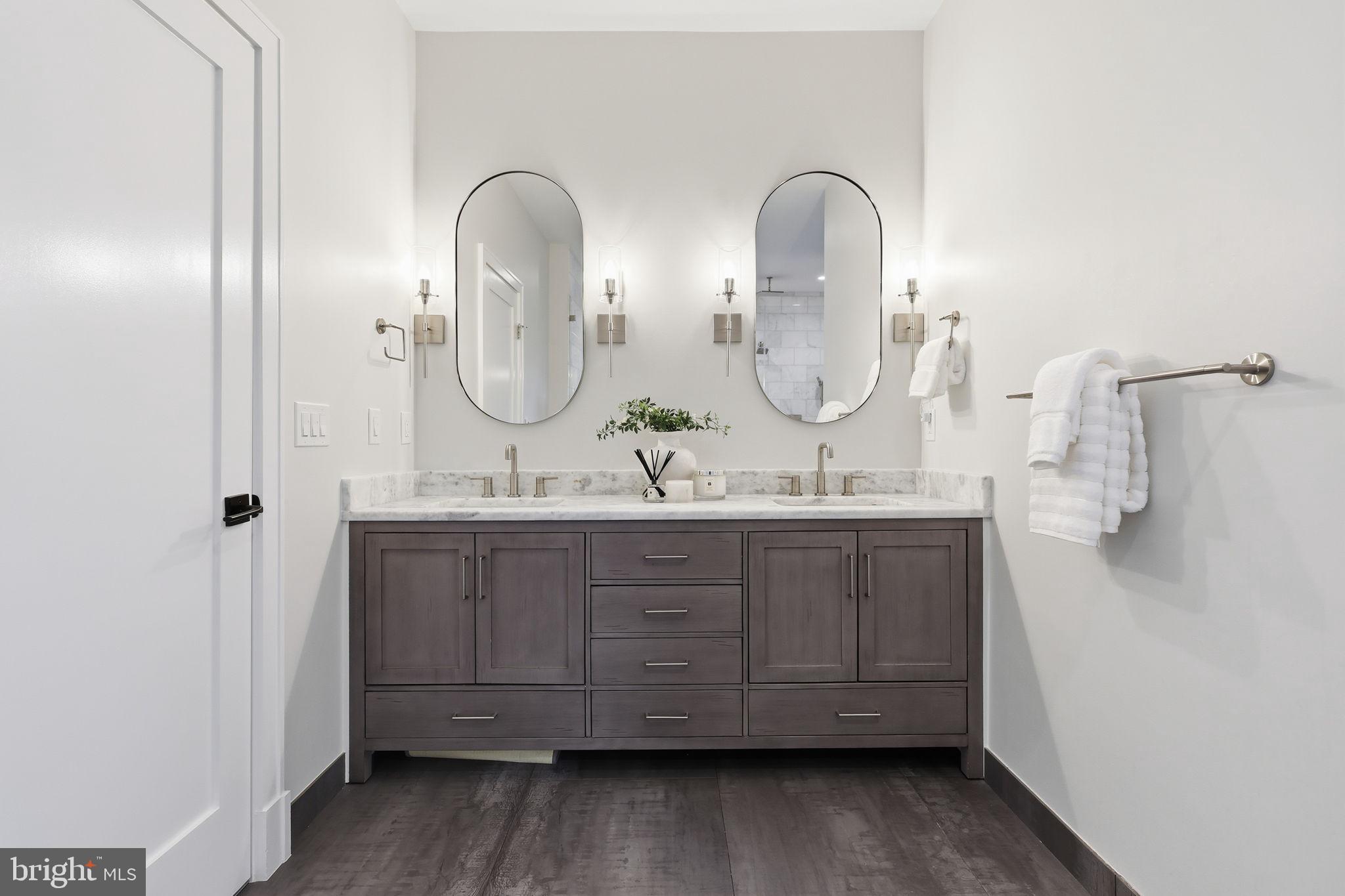 BROYHILL LANGLEY ESTATES - Residential