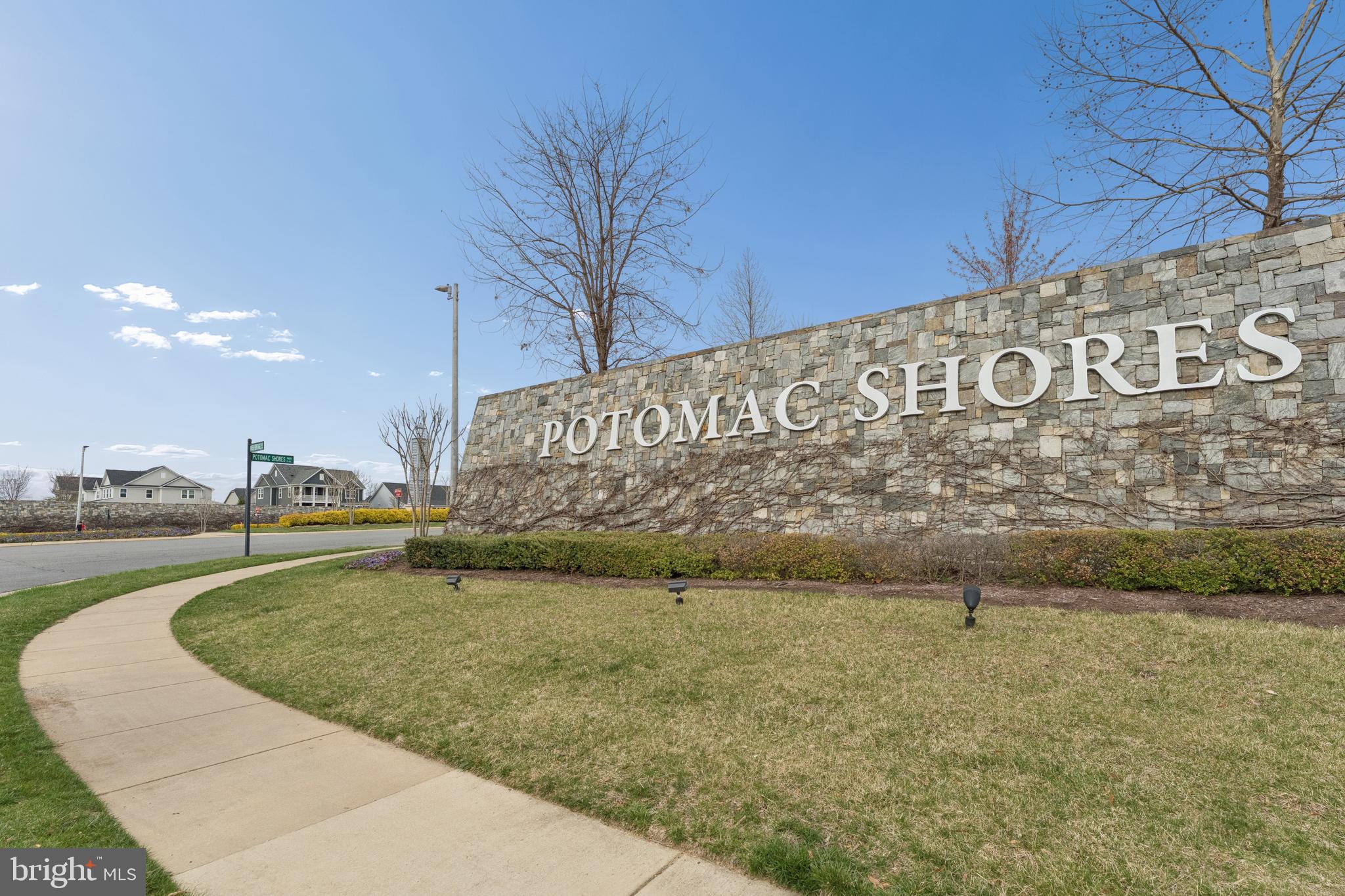 POTOMAC SHORES - Residential