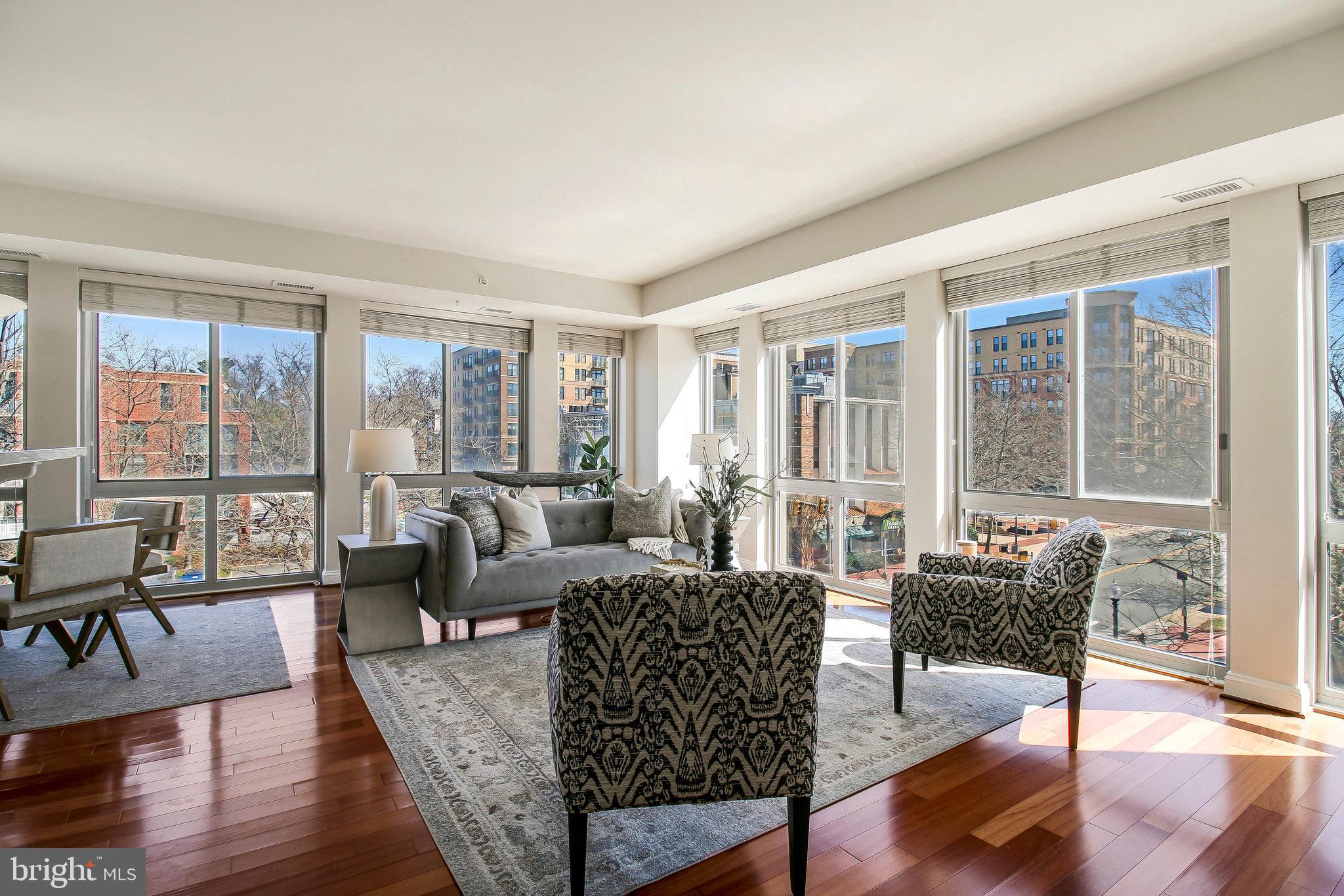 FALLS CHURCH CITY - Residential