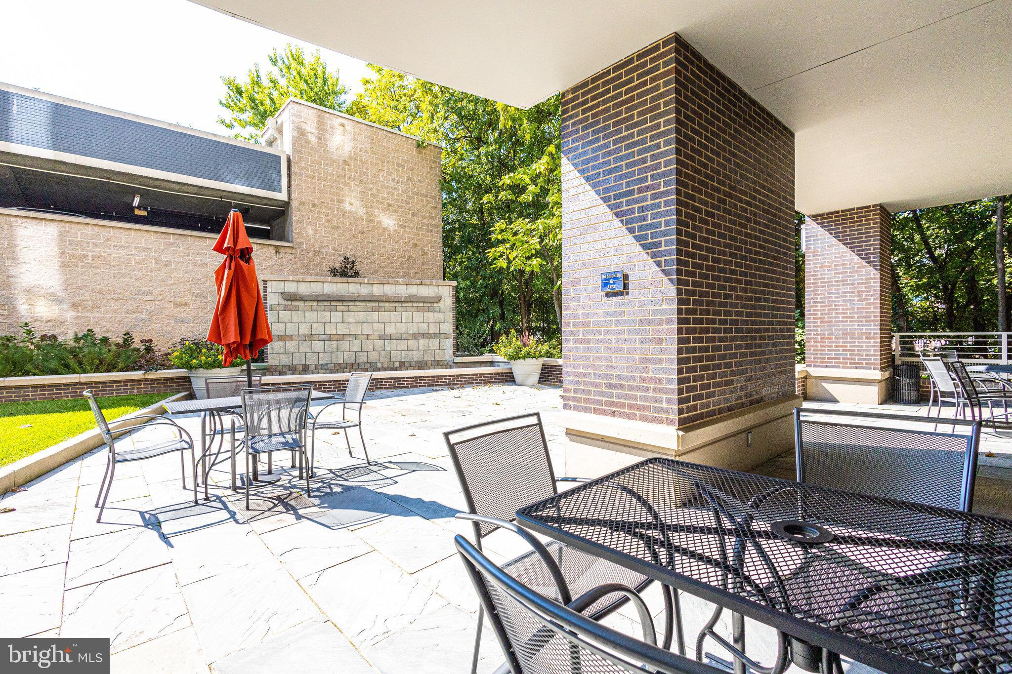 FALLS CHURCH CITY - Residential