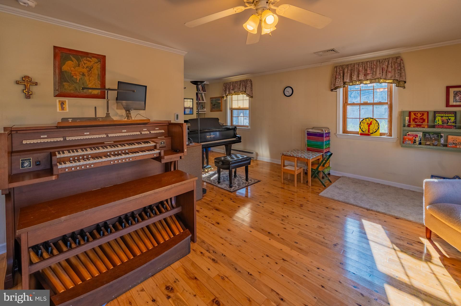 THORNBURY - Residential