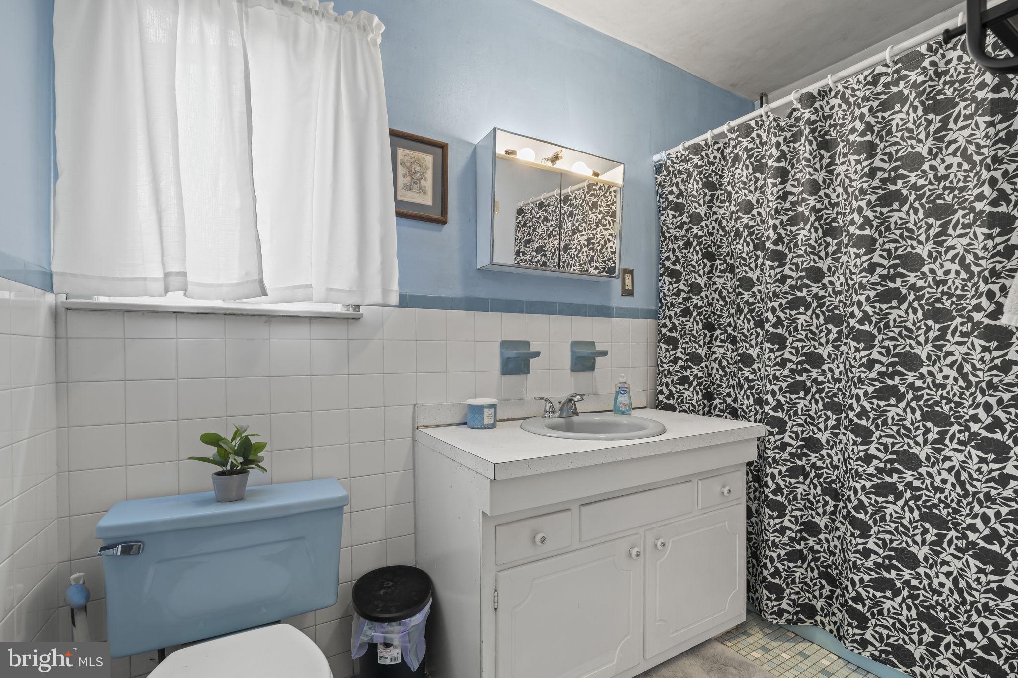 BROWNSTONE ACRES - Residential