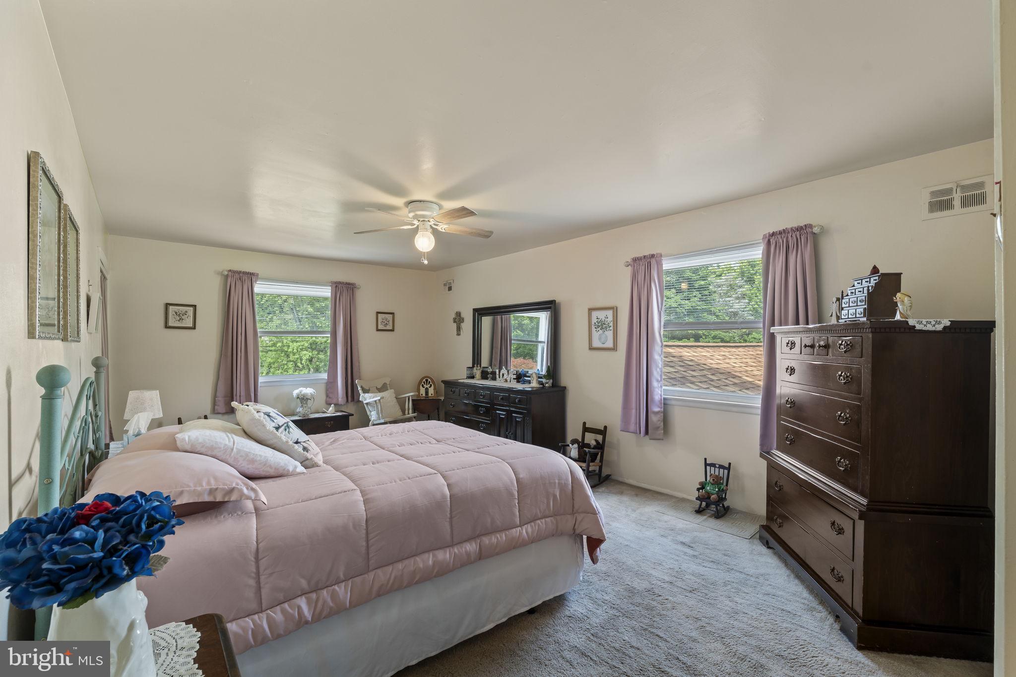 BROWNSTONE ACRES - Residential