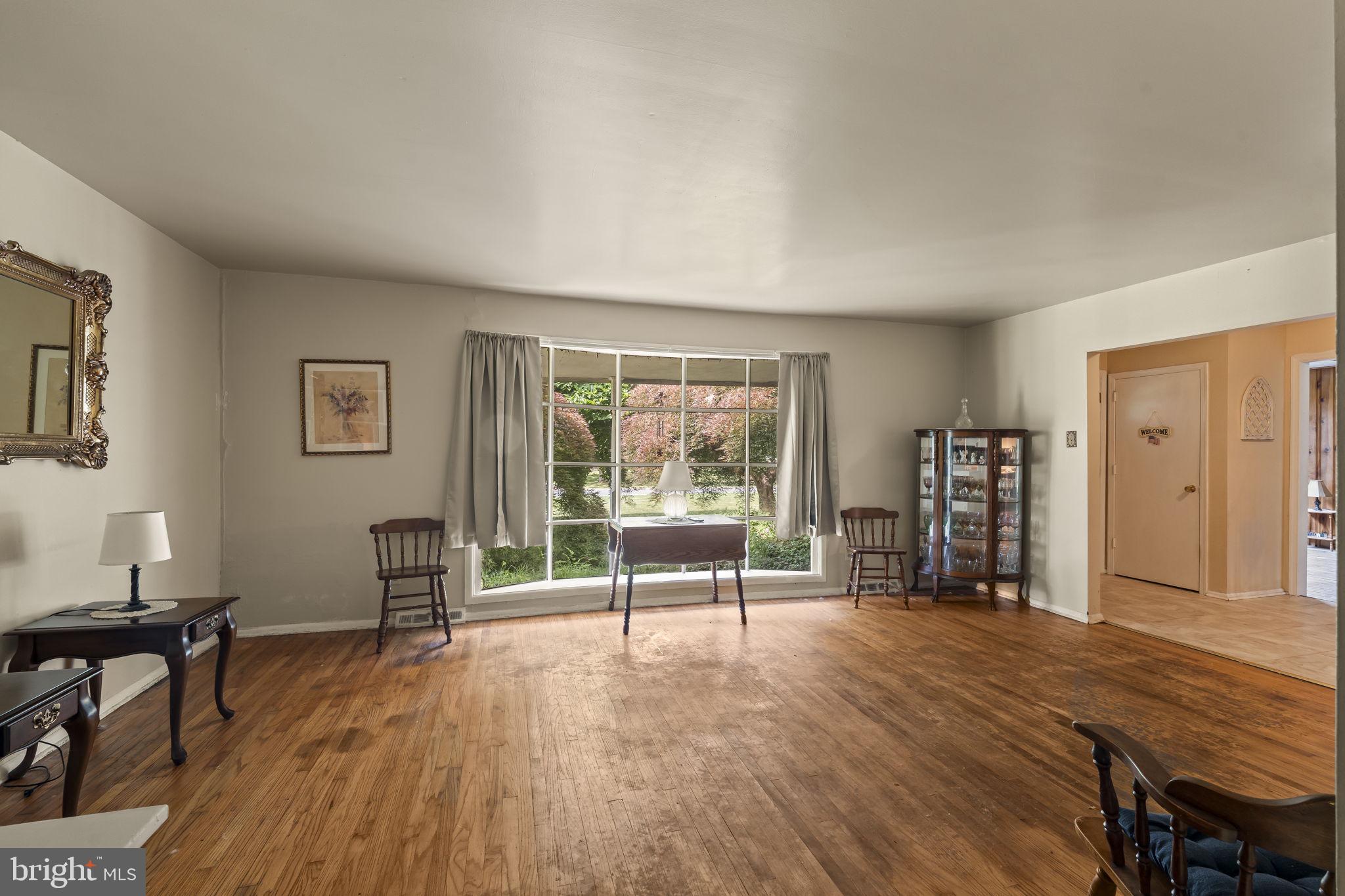 BROWNSTONE ACRES - Residential