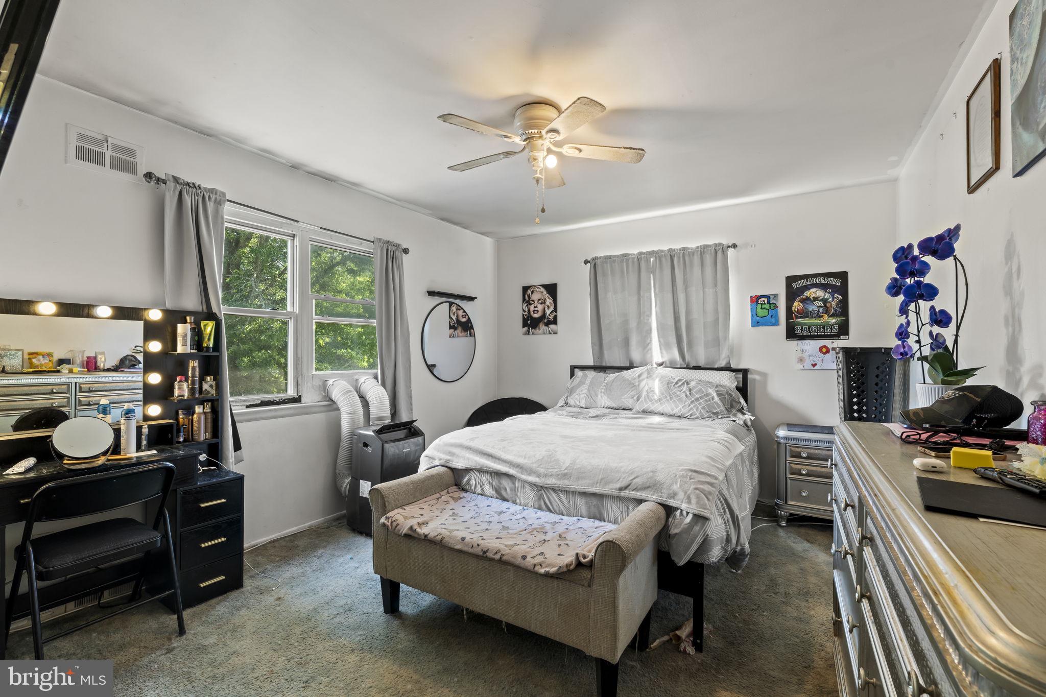 BROWNSTONE ACRES - Residential