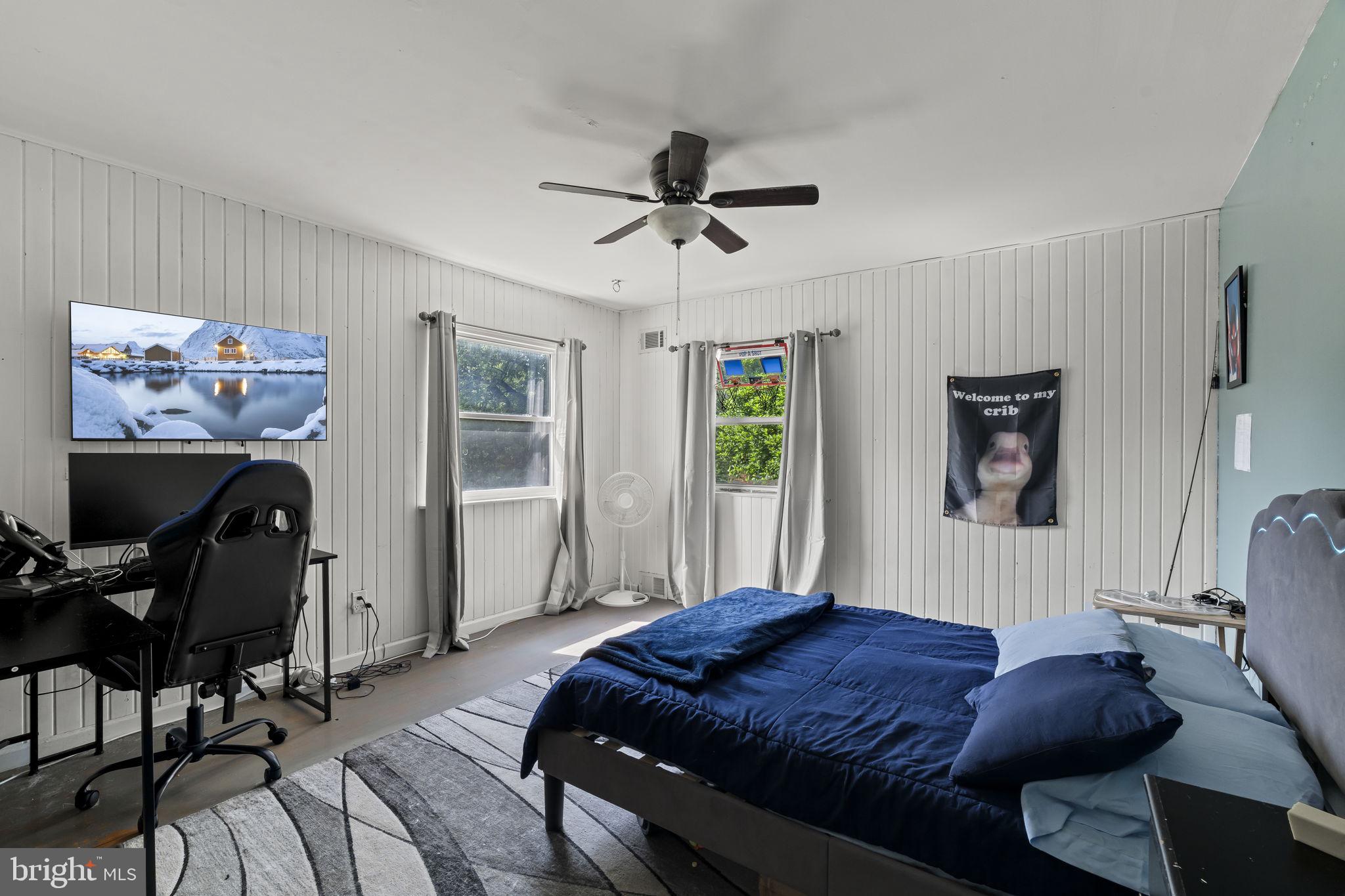 BROWNSTONE ACRES - Residential