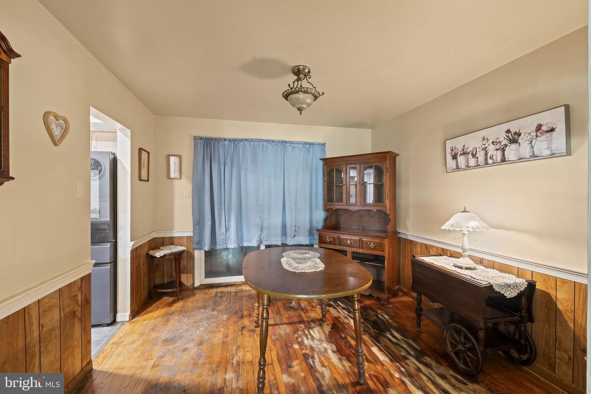 BROWNSTONE ACRES - Residential