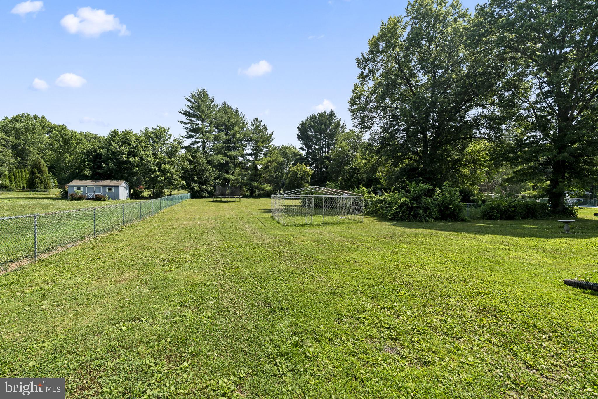 BROWNSTONE ACRES - Residential