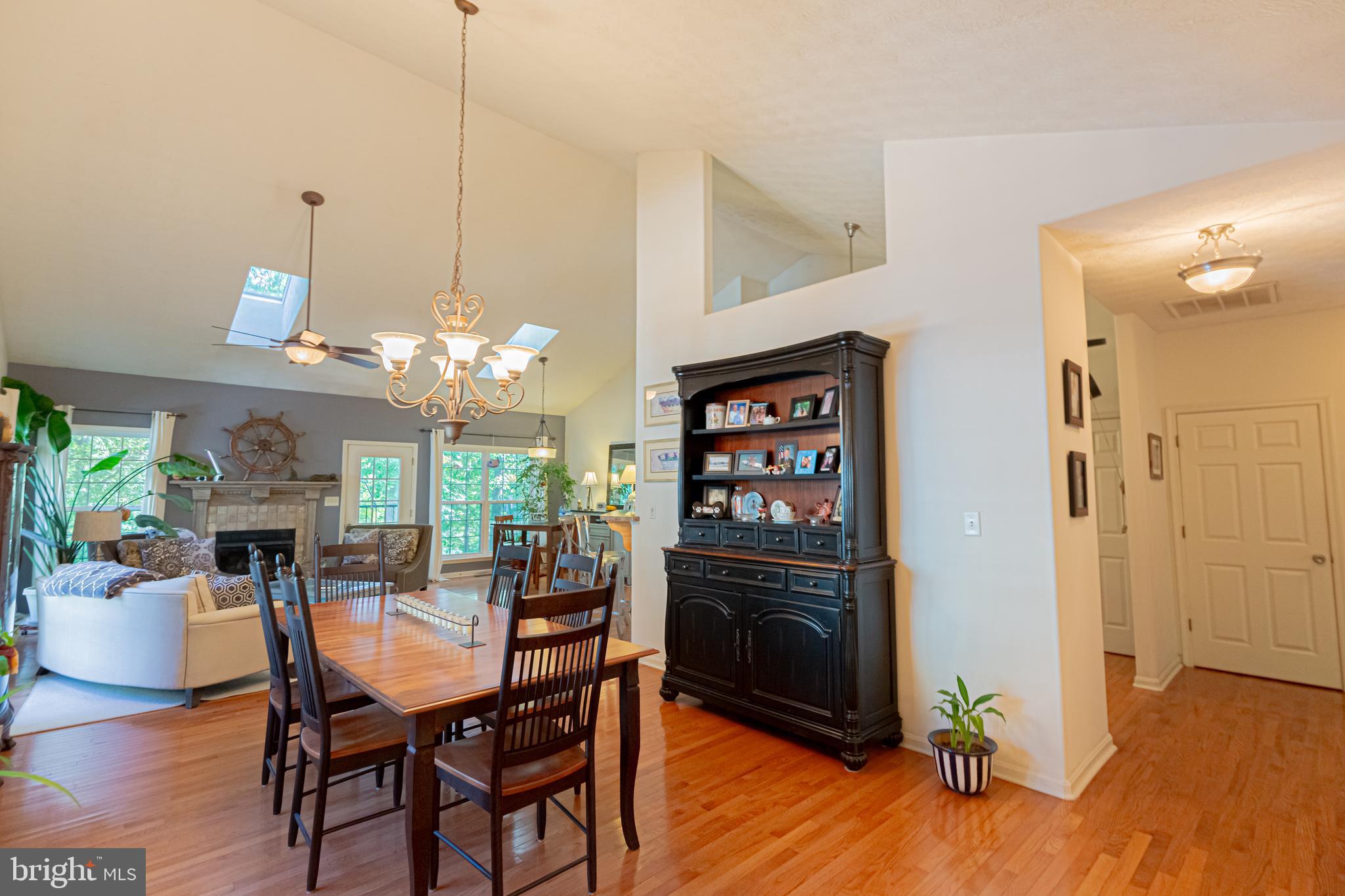 LAKE CAROLINE - Residential