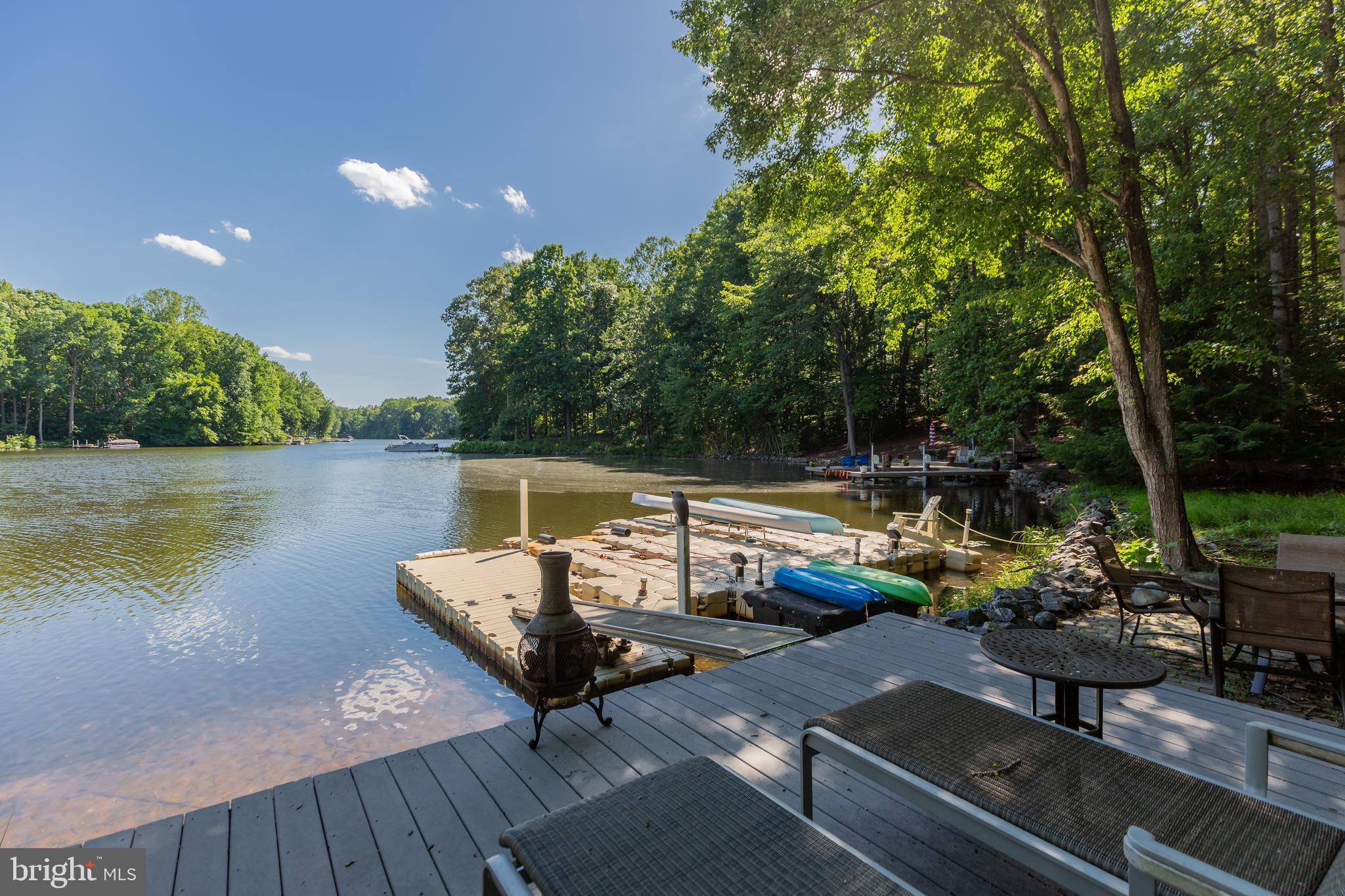 LAKE CAROLINE - Residential