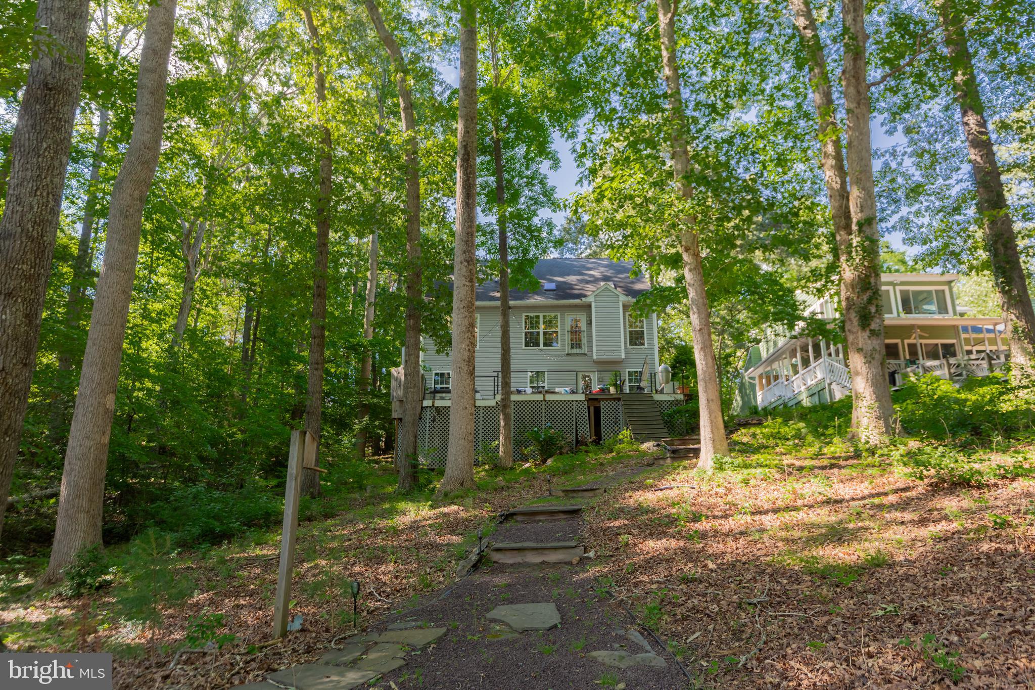 LAKE CAROLINE - Residential