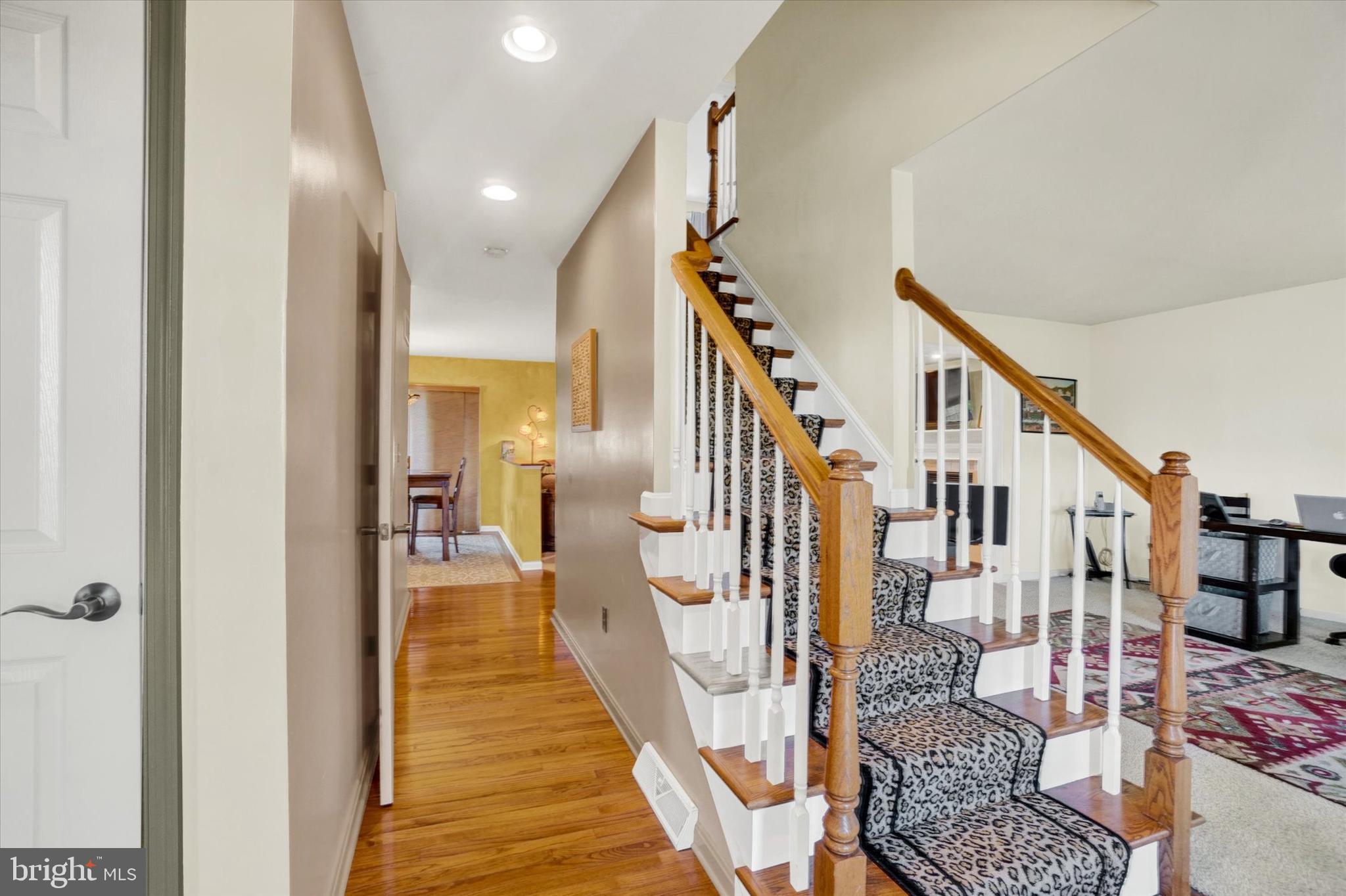 LOCUST HILL - Residential