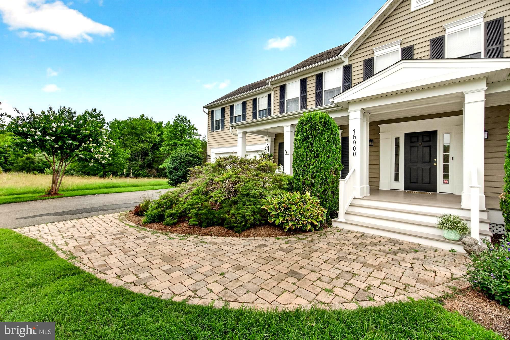 HUNTERS RUN - Residential
