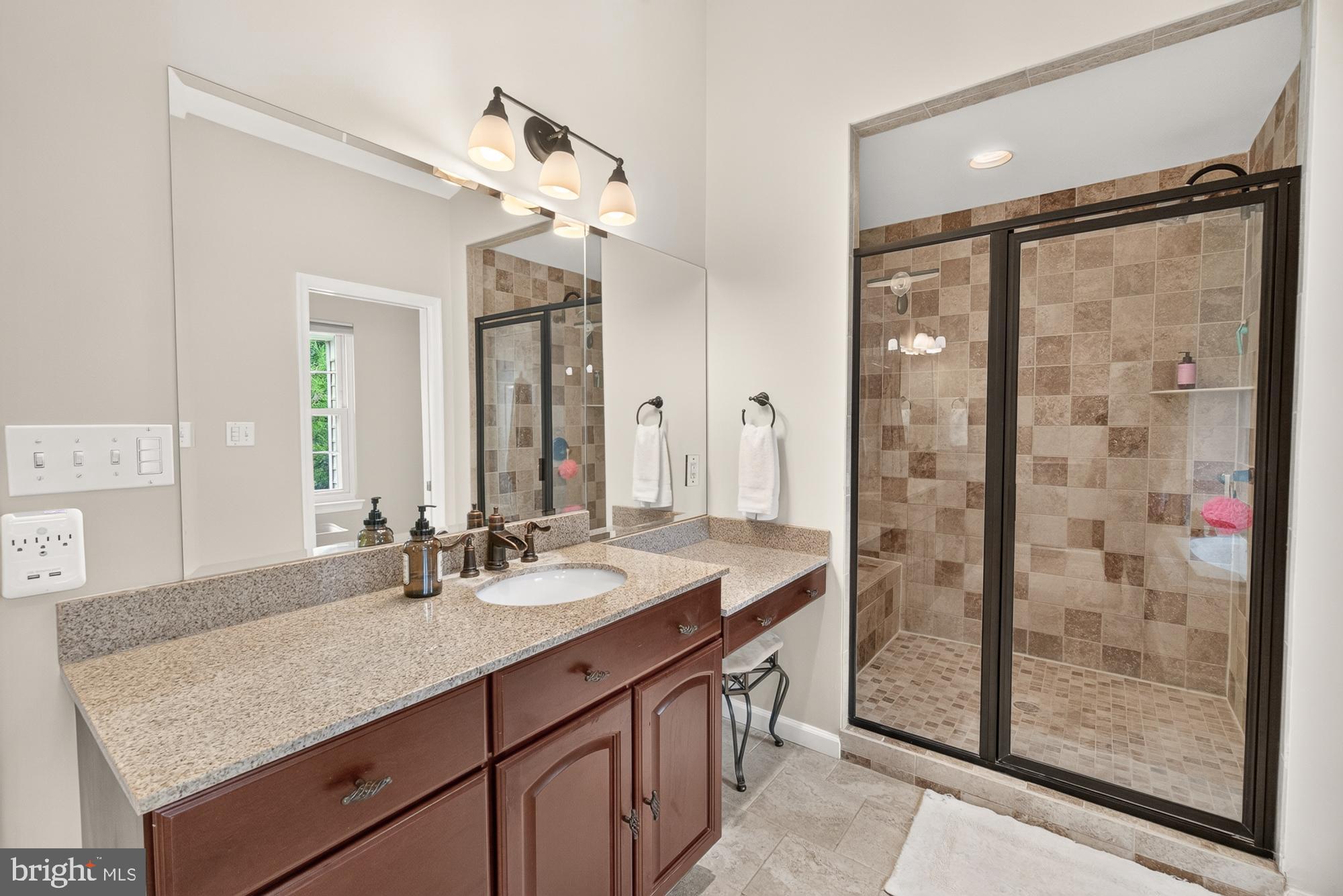 HUNTERS RUN - Residential