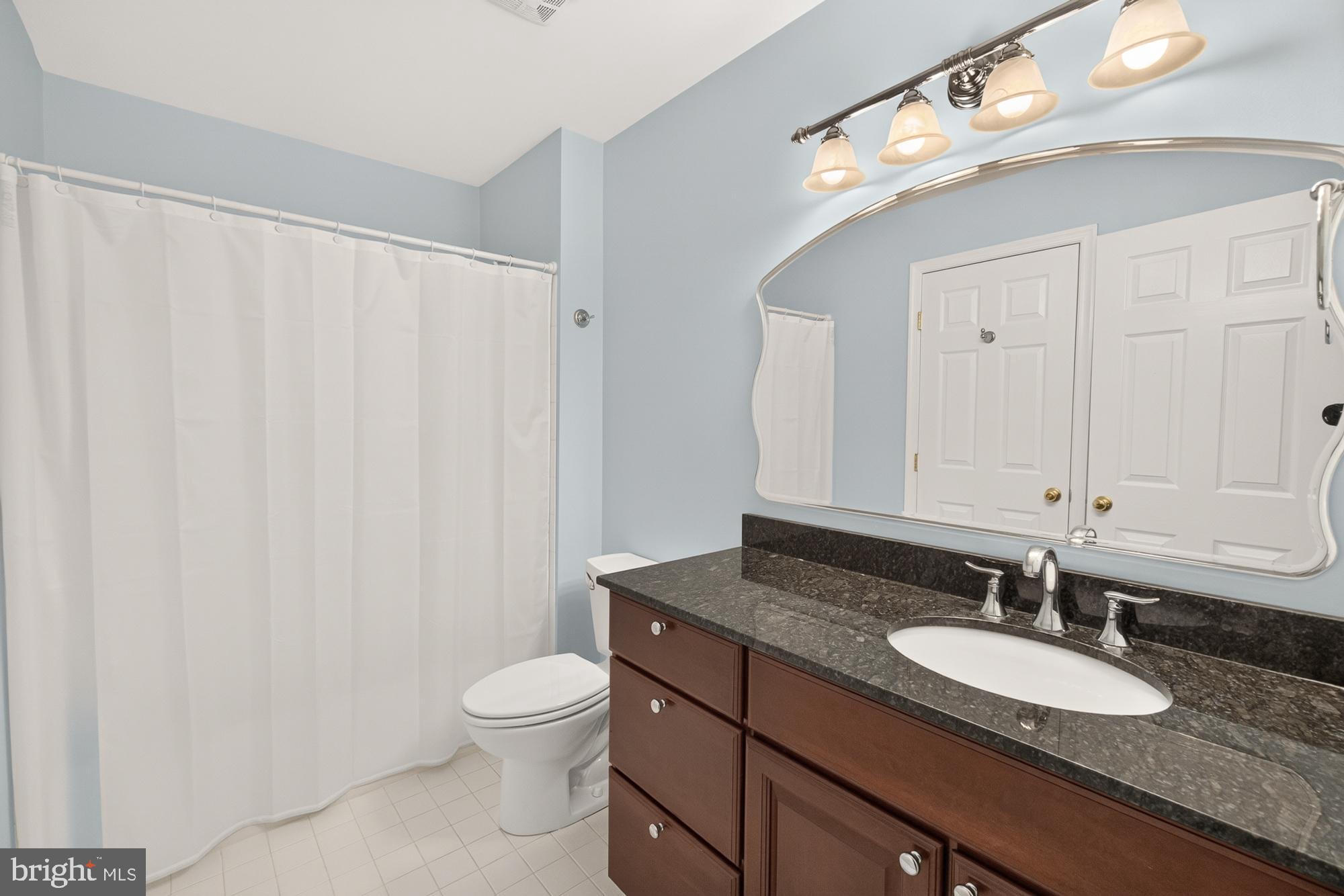 HUNTERS RUN - Residential