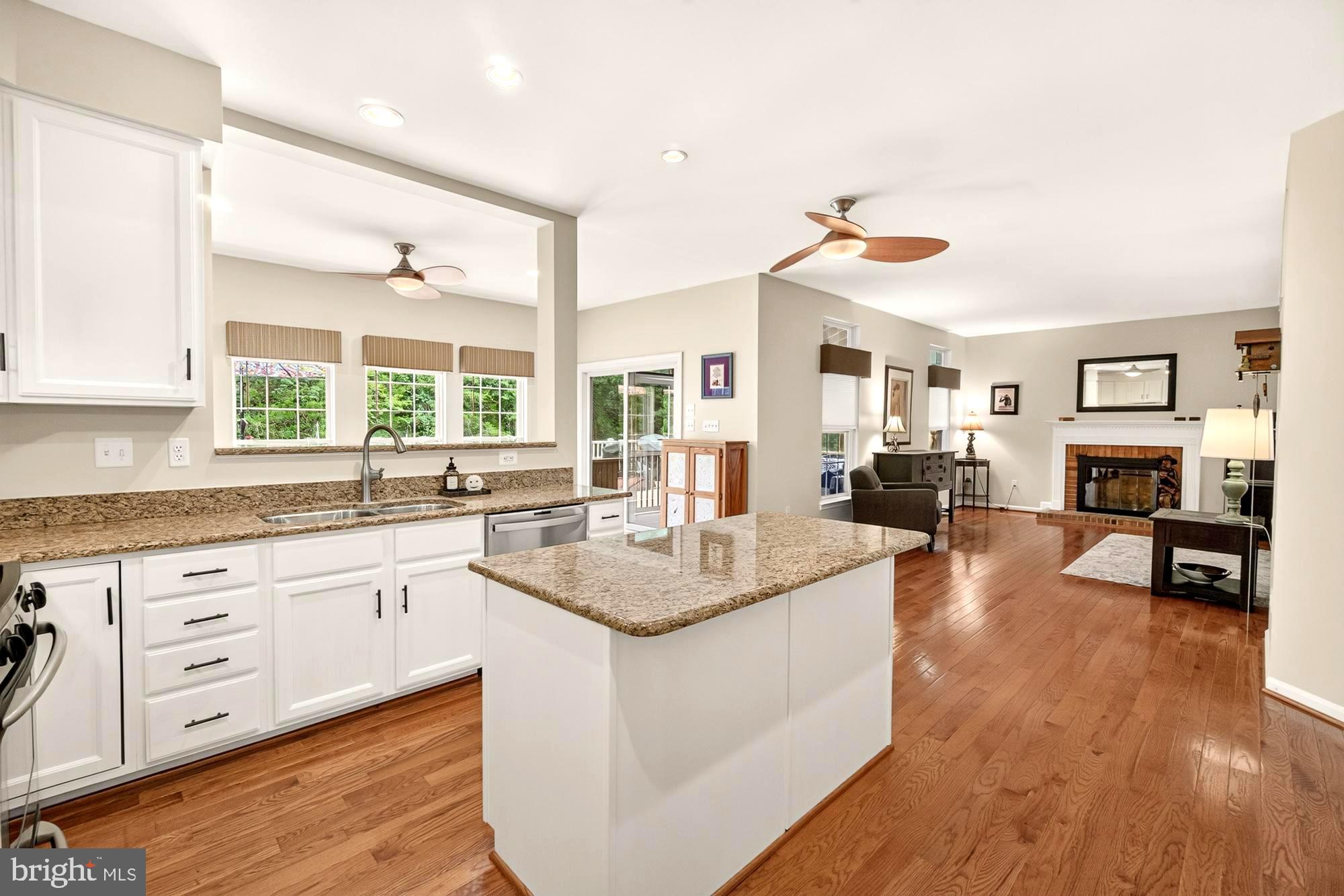 HUNTERS RUN - Residential
