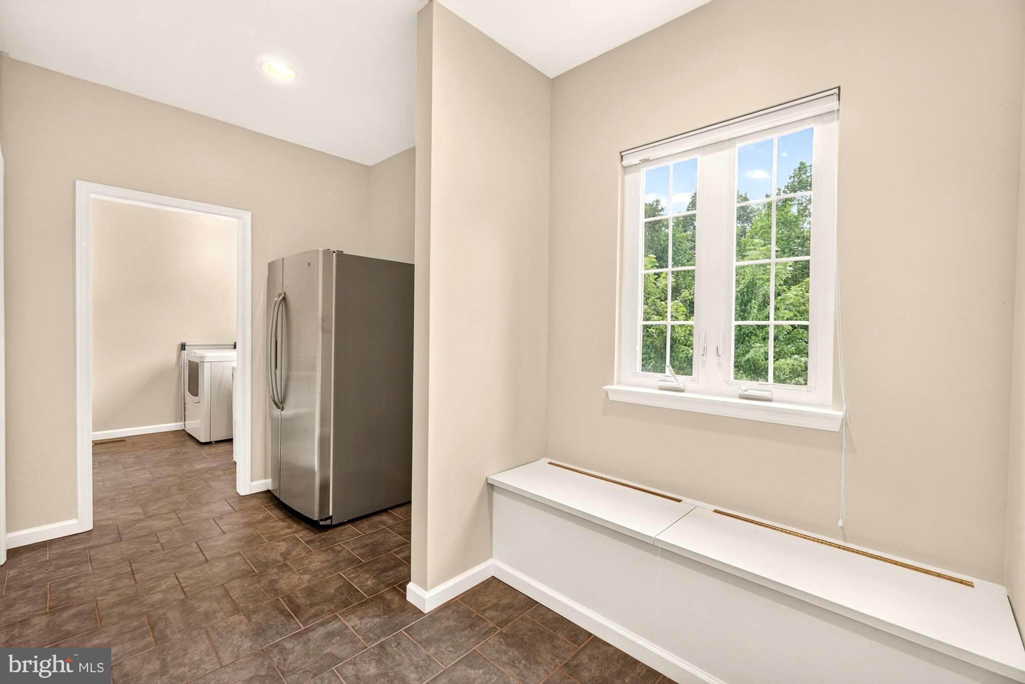 HUNTERS RUN - Residential