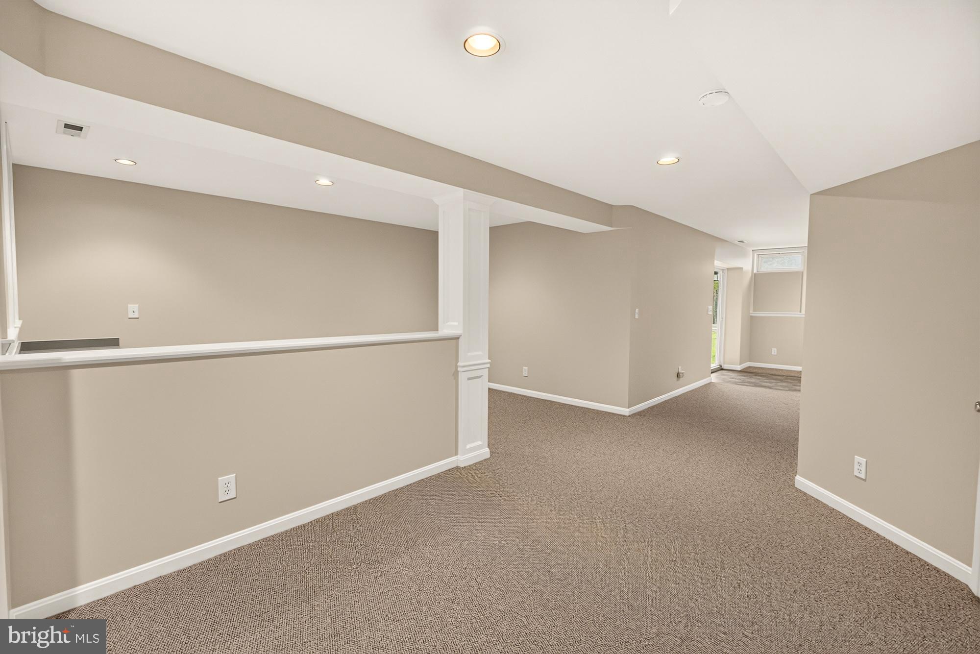 HUNTERS RUN - Residential