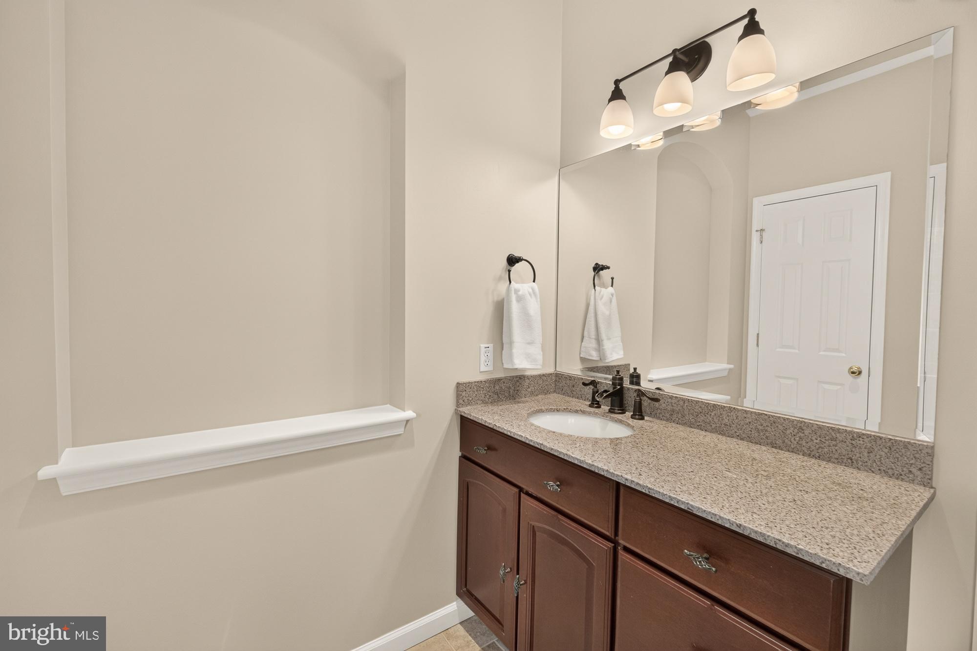 HUNTERS RUN - Residential