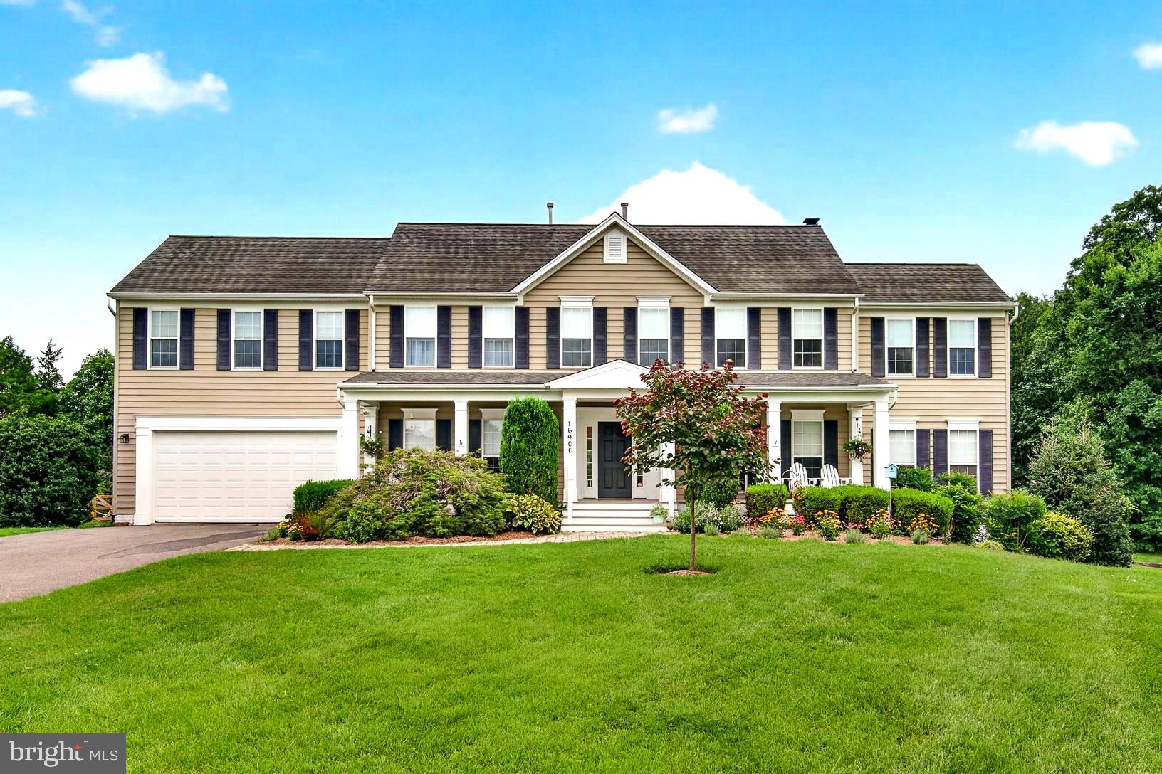 HUNTERS RUN - Residential