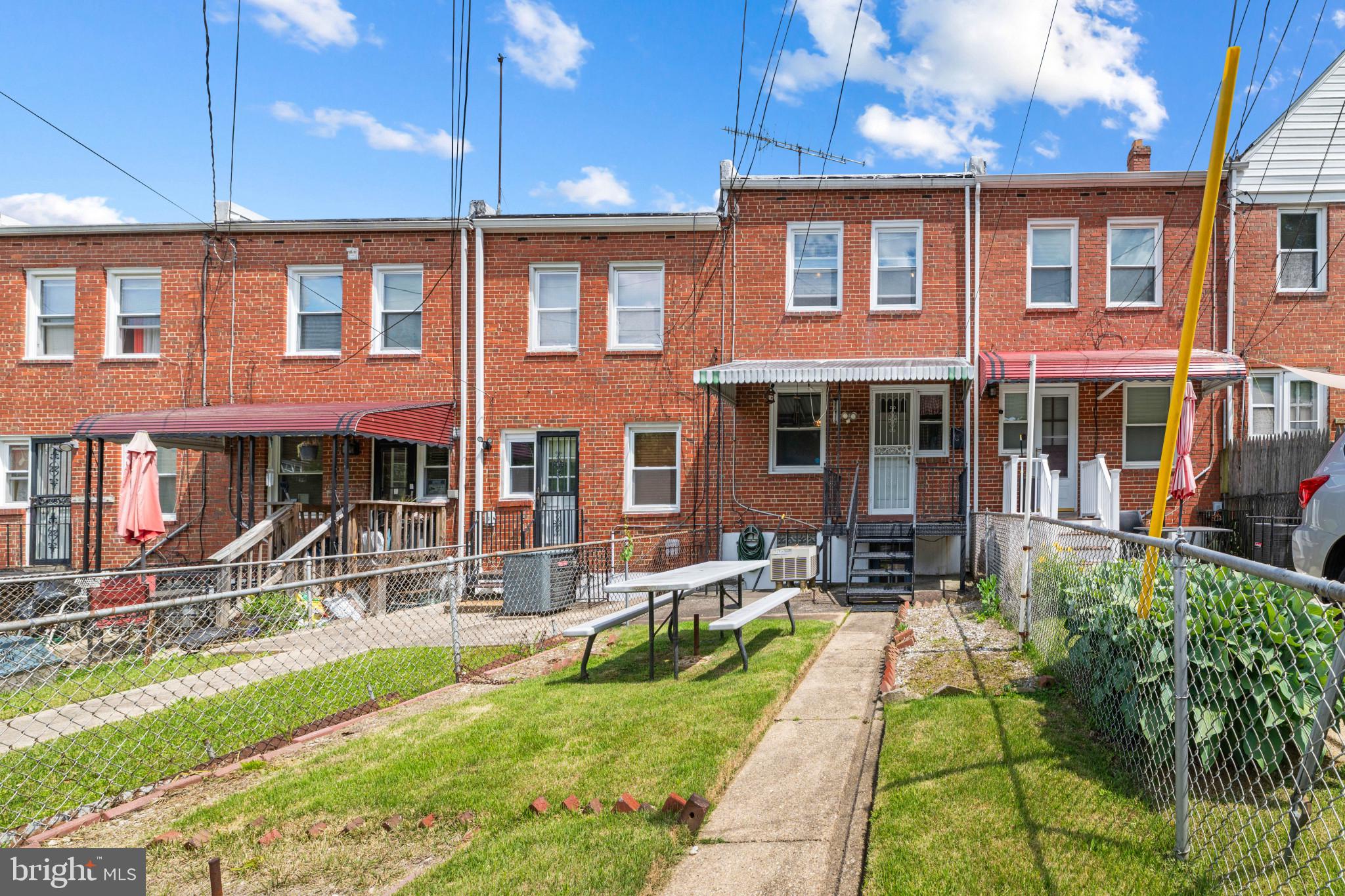 YALE HEIGHTS - Residential